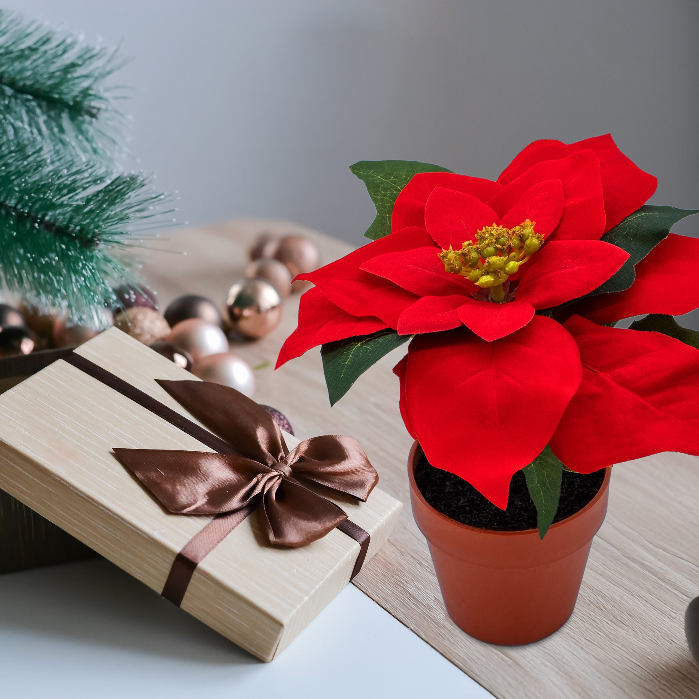 Winterliche Kunstpflanze im Blumentopf 20 cm Poinsettia, Spetebo, Höhe 8 cm, wirkt täuschend echt – Bild 5 von 5