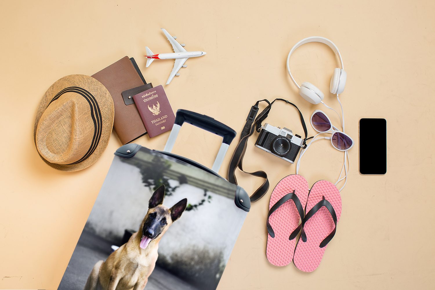 Kamera, Ein Handgepäckkoffer die Handgepäck Reisekoffer MuchoWow posiert 4 Rollen, rollen, Ferien, mit für Trolley, für liebenswerter Reisetasche Malinois-Schäferhund
