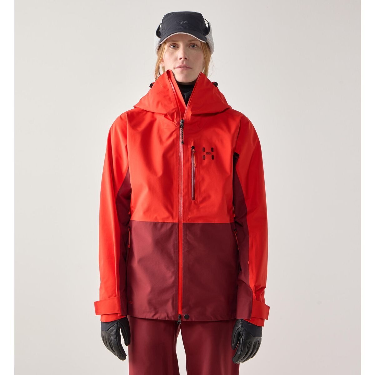 Haglöfs Skijacke Alper Proof Jacket Women Wetterfeste Damenjacke mit 3-Lagen-Schutz, ideal für