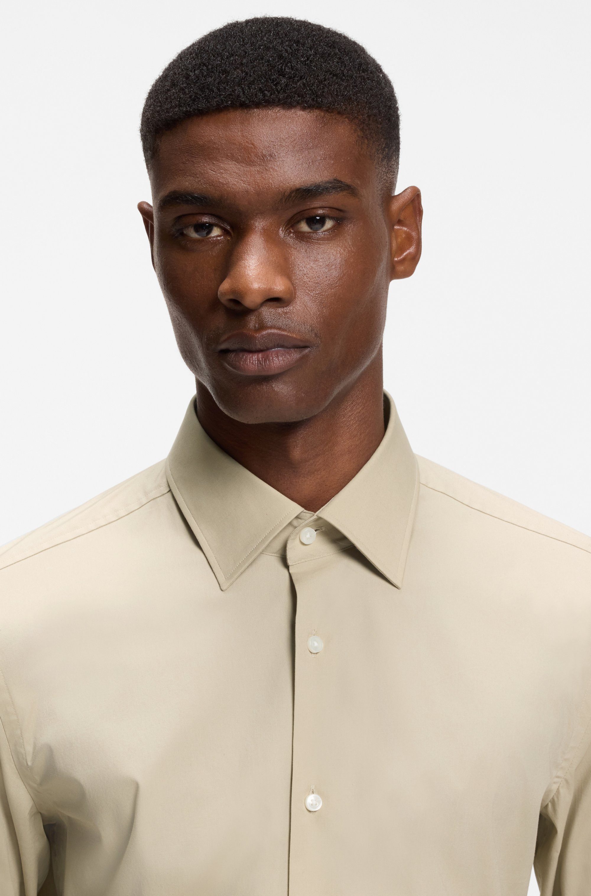 BOSS Businesshemd Hank Kentkragen, Slim-Fit, bügelleichte Qualität