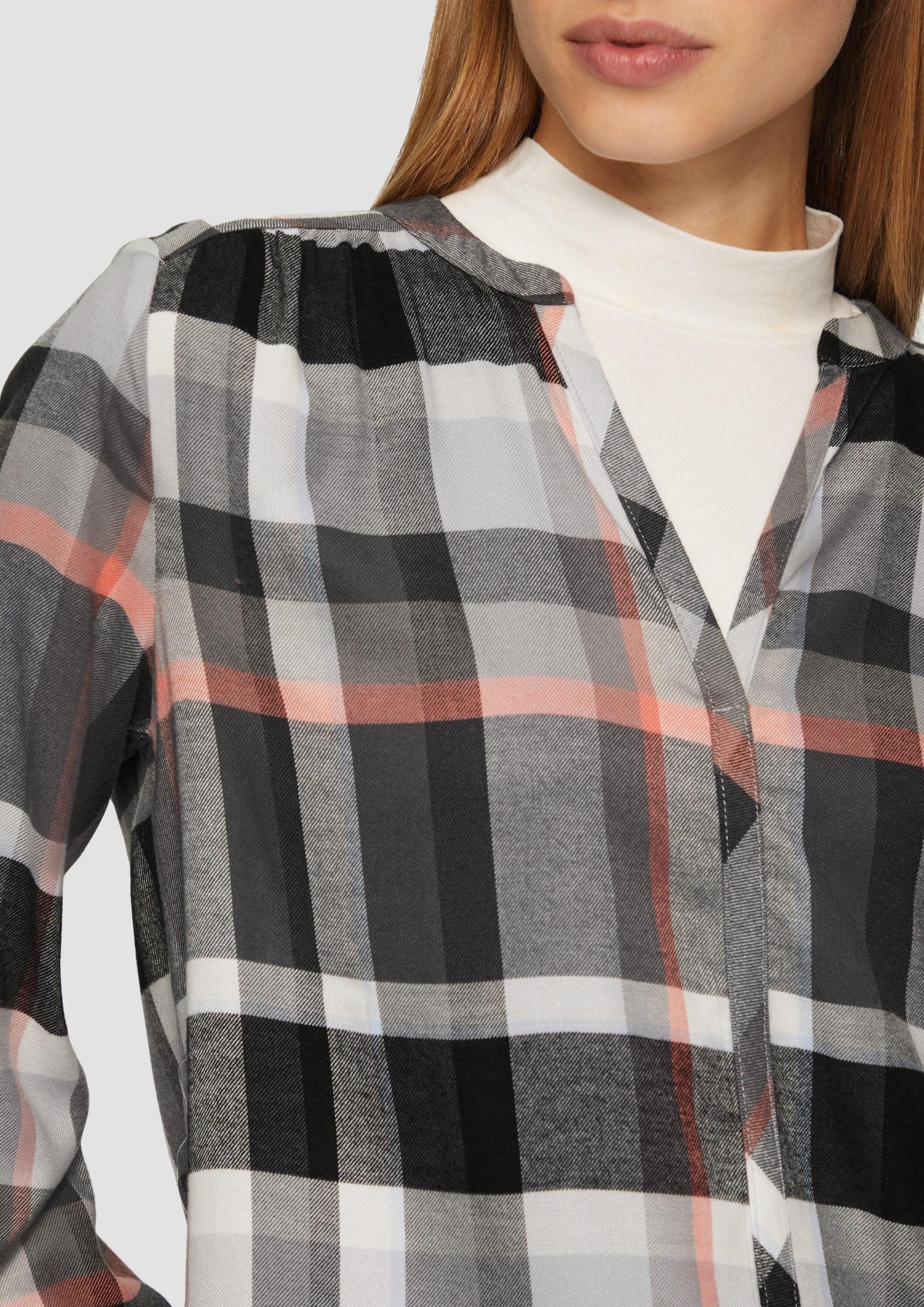s.Oliver Langarmbluse Bluse Karierte Bluse aus Viskosemix