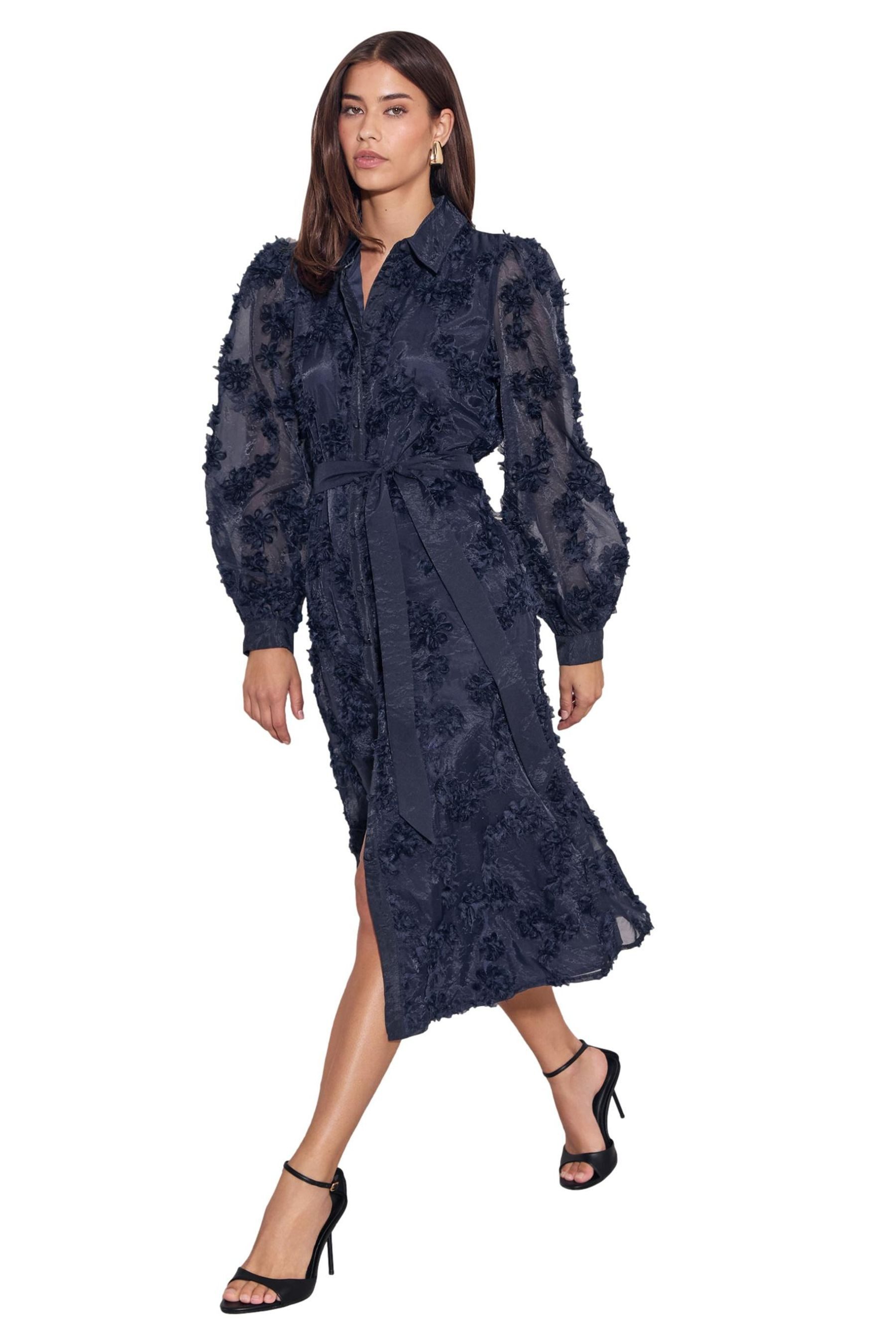 LIPSY Abendkleid Lipsy strukturiertes Fit-and-Flare-Hemdblusenkleid (1-tlg)