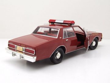 GREENLIGHT collectibles Modellauto Chevrolet Caprice Minnesota State Trooper 1987 rot Fargo Modellauto, Maßstab 1:18