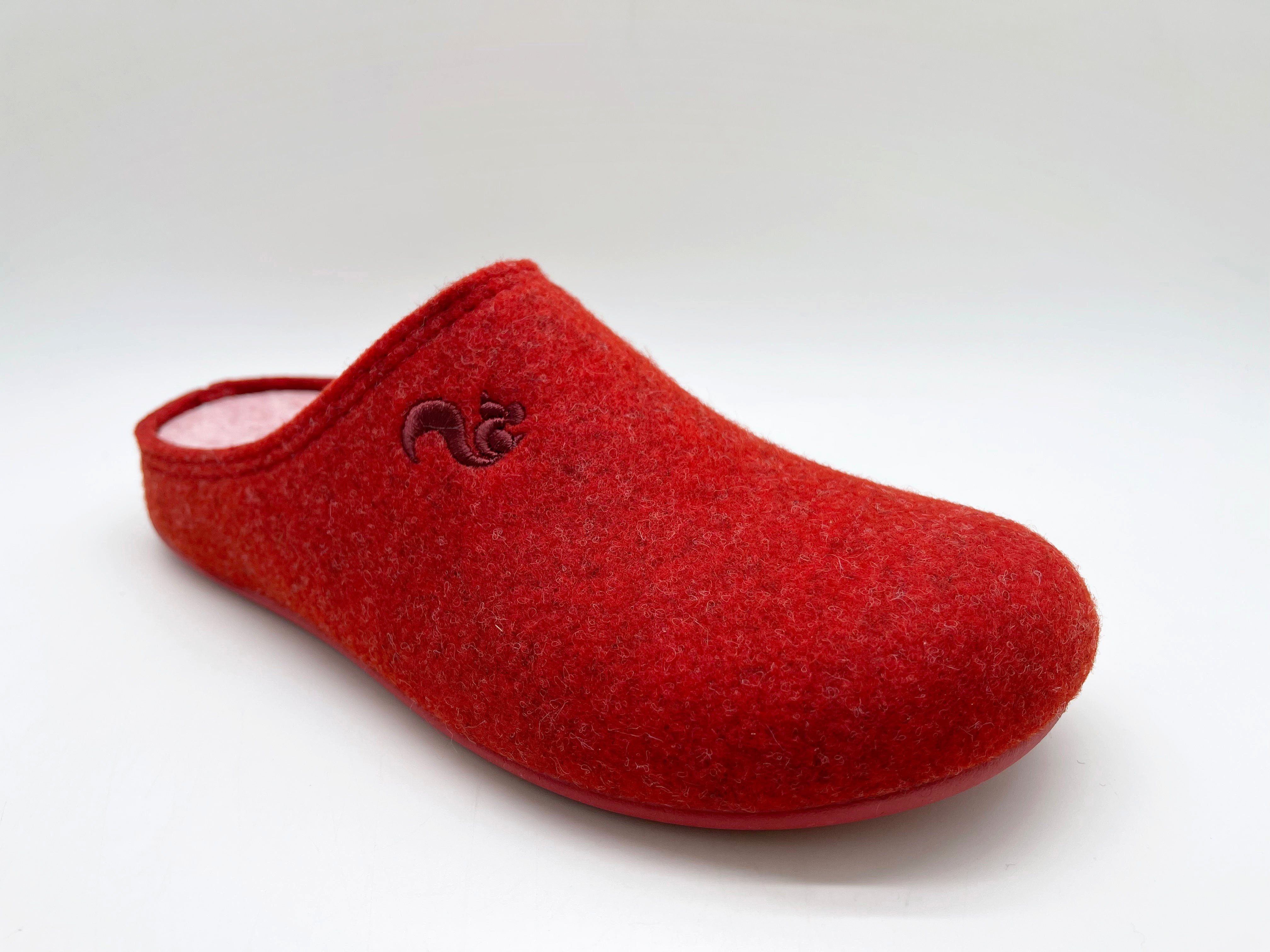 1856 Slipper thies Vegan Recycled cherry PET Slipper