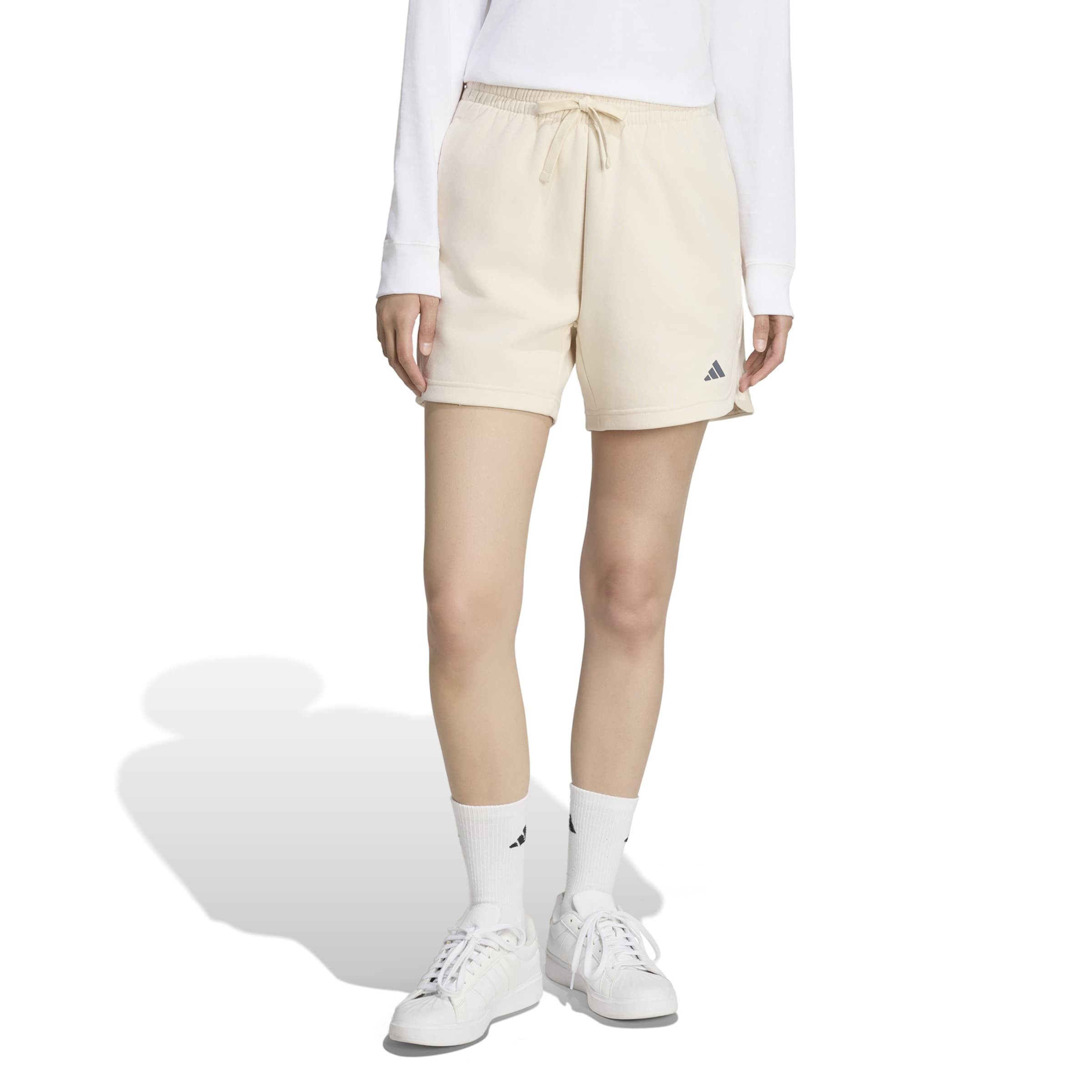 adidas Sportswear Shorts 3-STREIFEN STUDIO FLEECE, LOCKER GESCHNITTEN für sportliche Aktivitäten, aus Baumwolle, mit Kordelverschluss