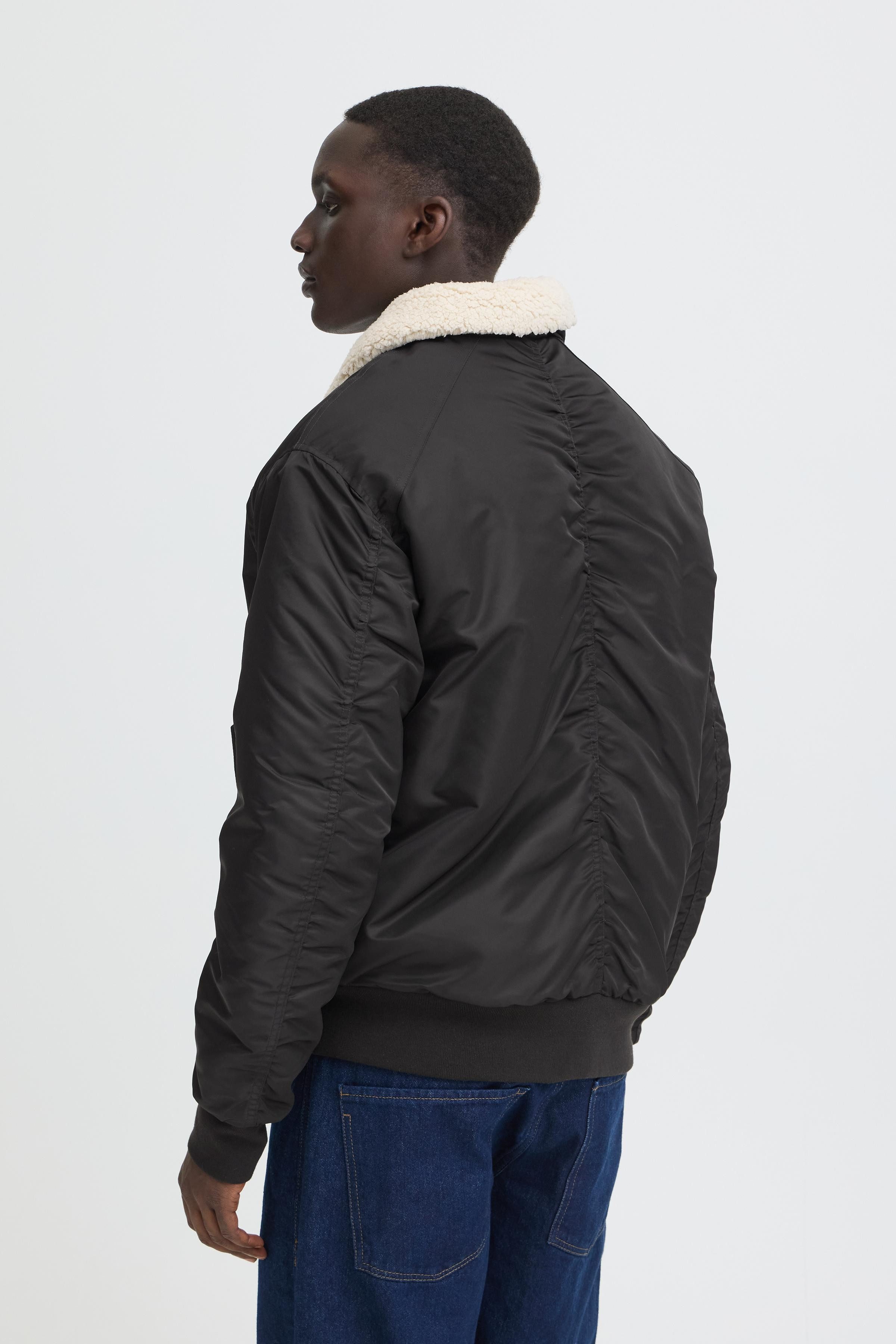Blend Bomberjacke BHGATLIN BOMBER JKT Kunstfaser, loose fit