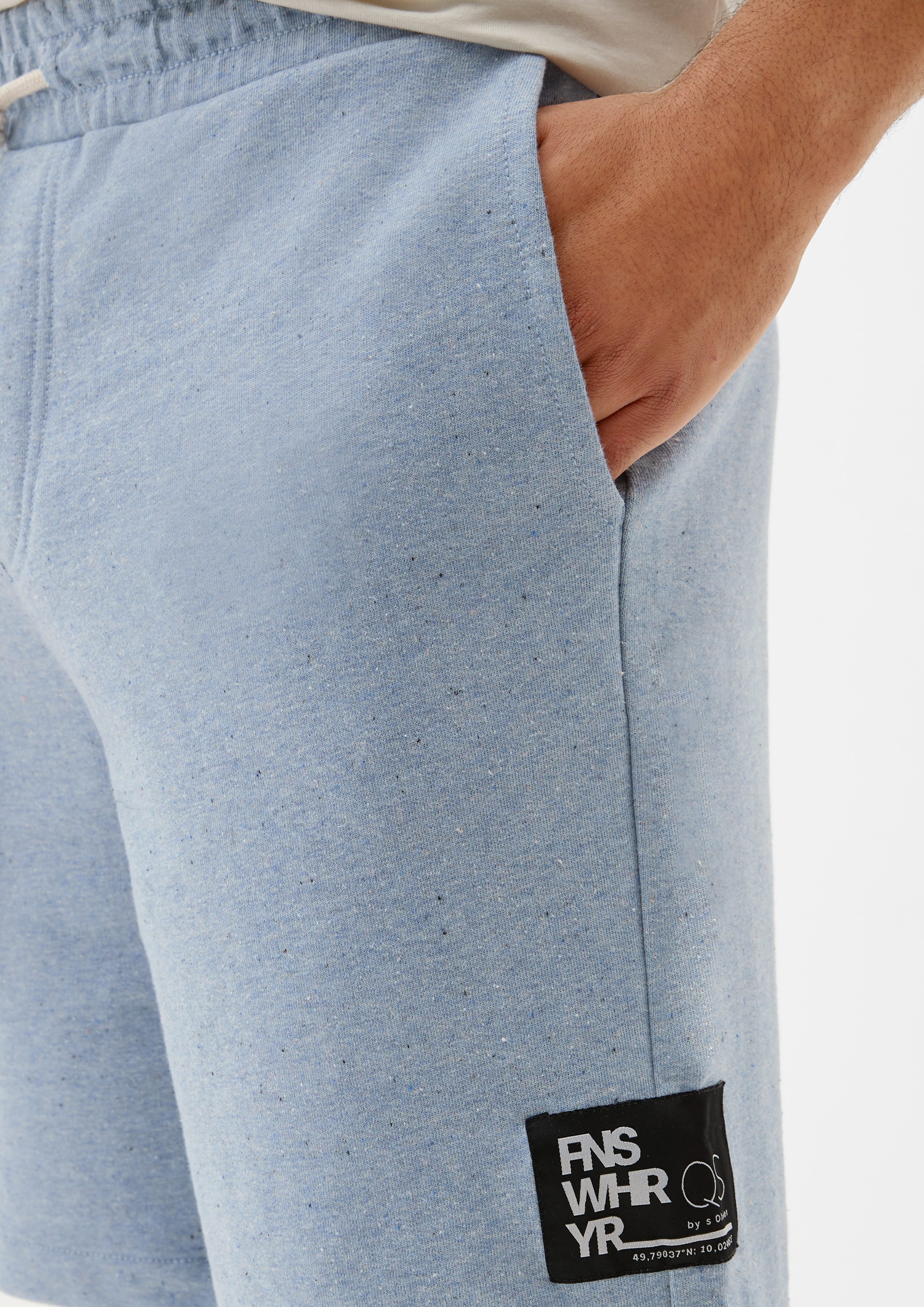 Shorts Hose QS Melierte & arktisblau Label-Patch Shorts Relaxed: