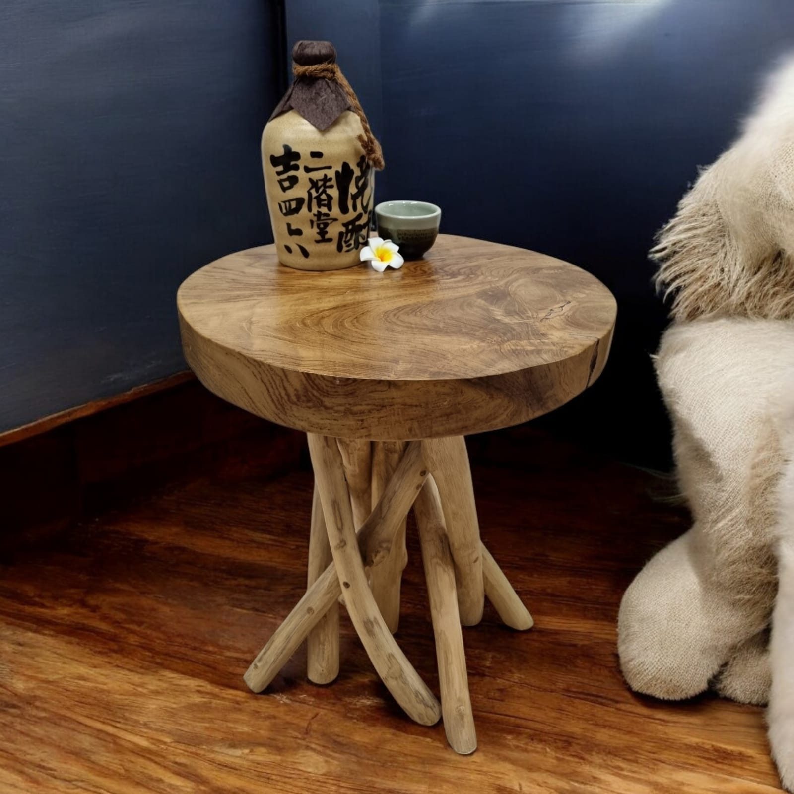 Kinaree Blumenhocker Teak Holz Beistelltisch PHYA, günstig online kaufen