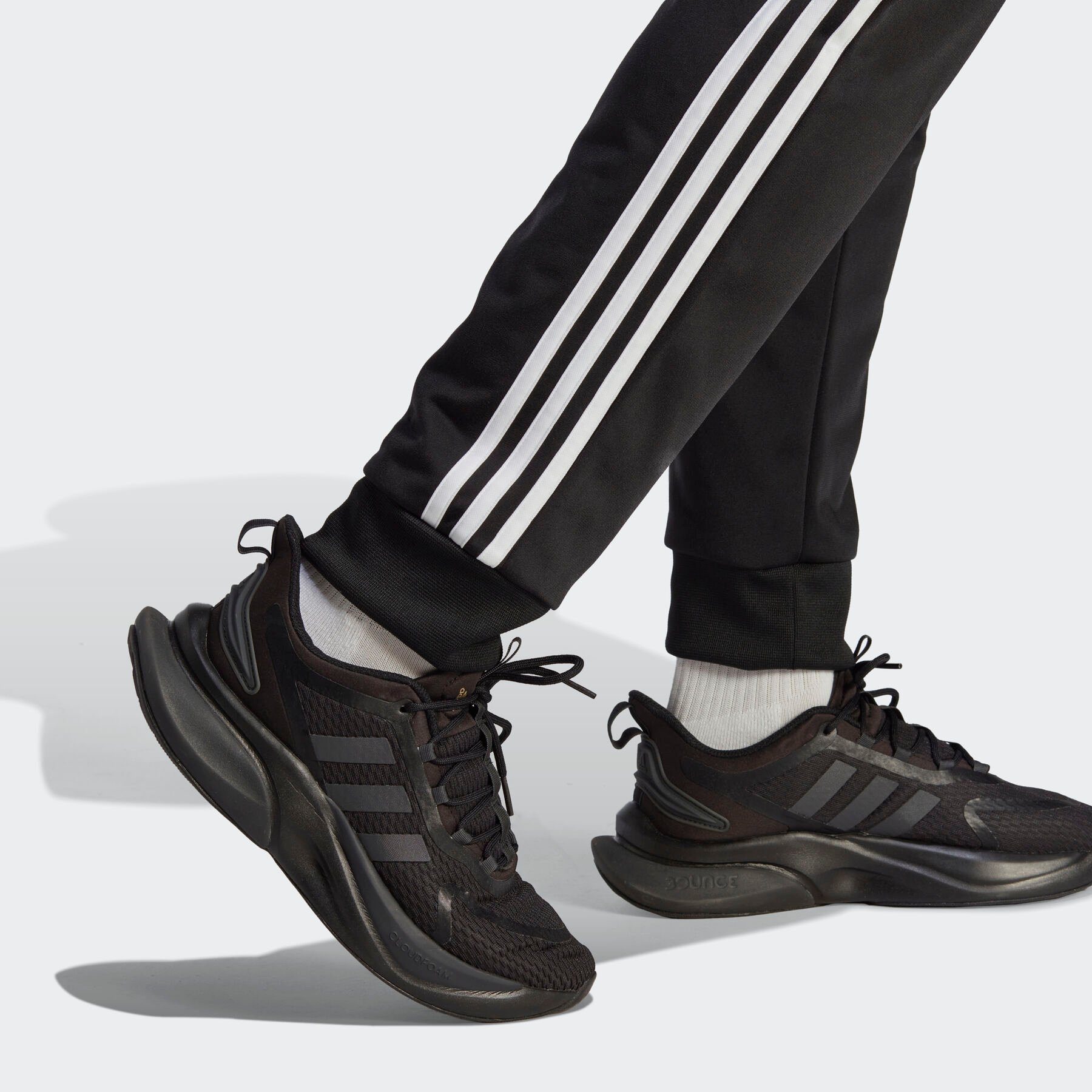 Black 3-STREIFEN adidas (2-tlg) Sportswear BASIC TRICOT Trainingsanzug