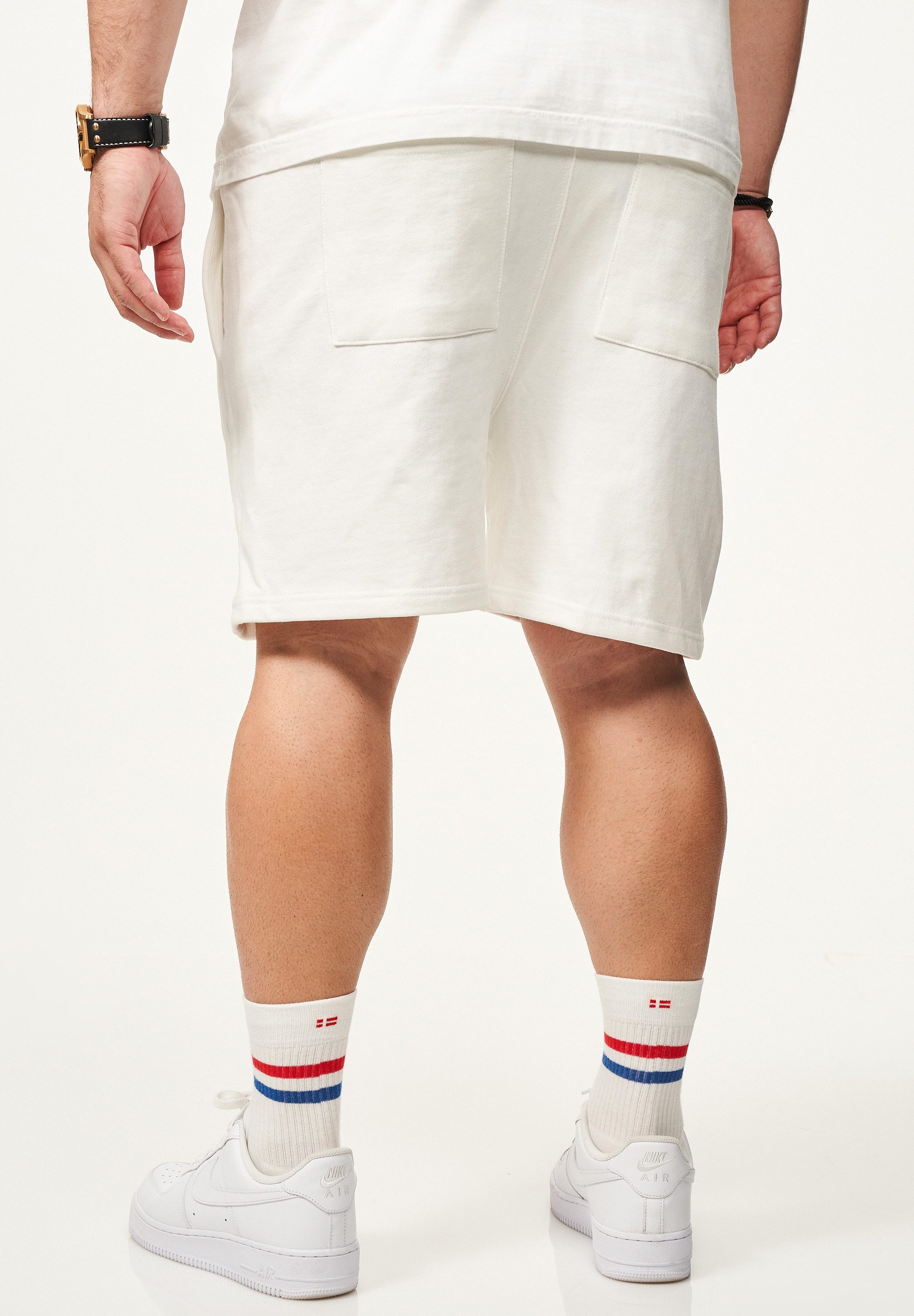 BEHYPE STUDIOS Sweatshorts im lockeren Relaxed-Fit aus 100% Baumwolle für Herren Kurze Hose Sporthose Sommershorts mit elastischem Gummibund