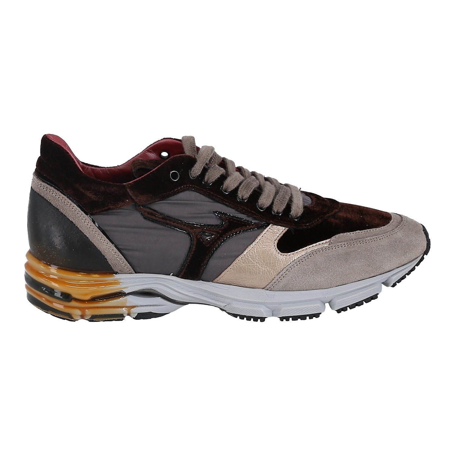 Mizuno Wave Sirius braun Herren Sneaker