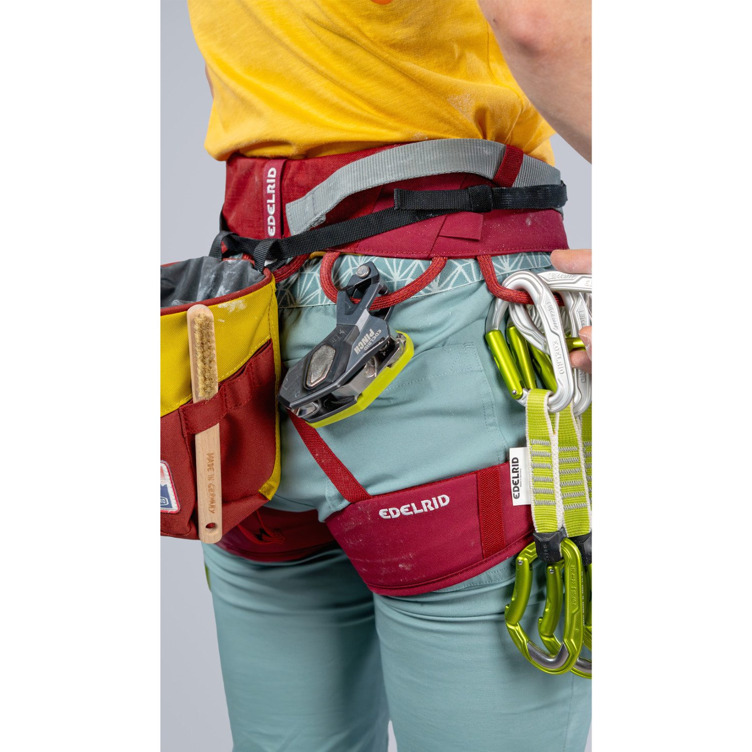 Edelrid Klettergurt Jayne IV, Frauenspezifische Ergonomie, zentrierbares Hüftpolster, verstellbar