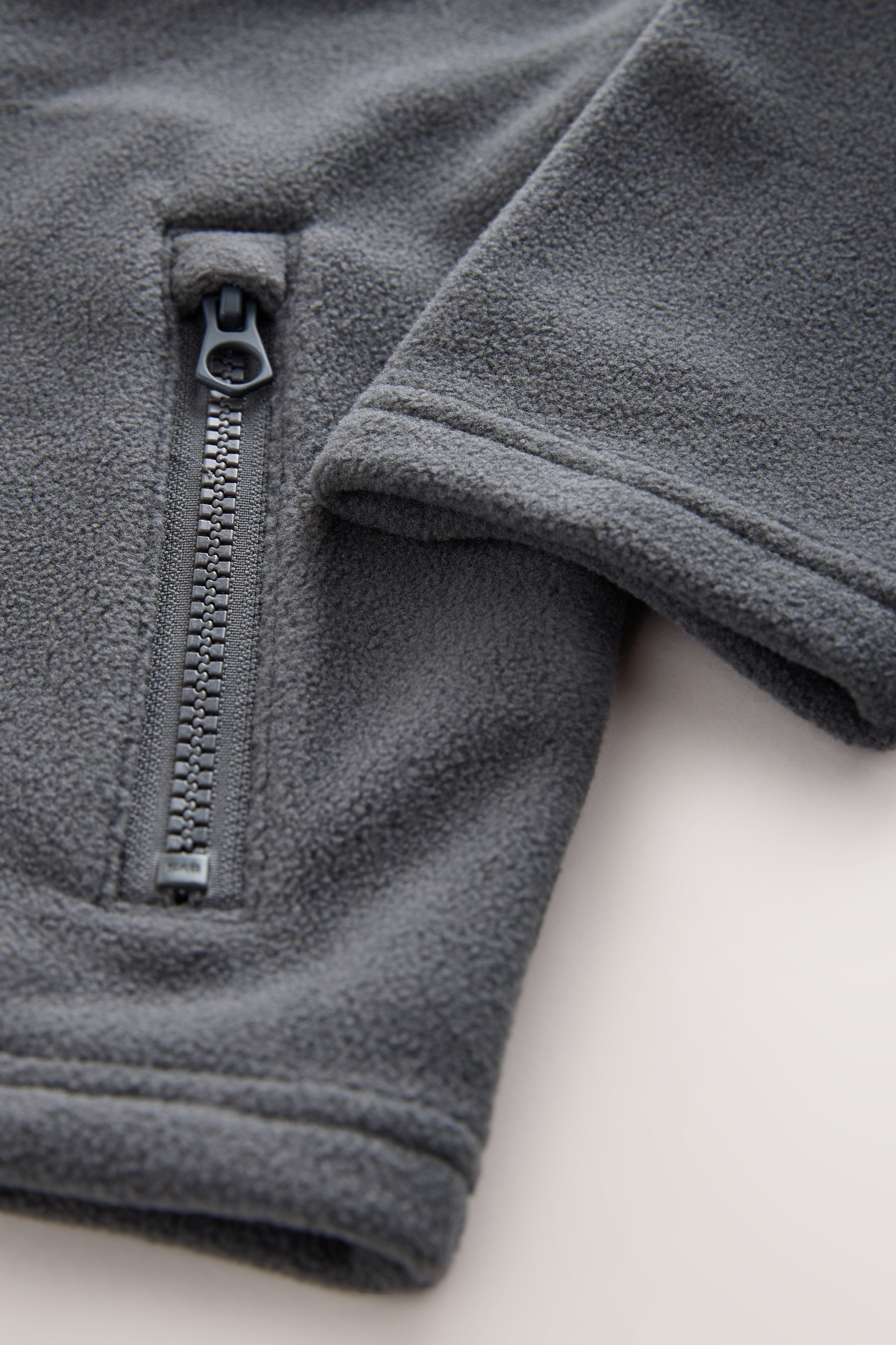 Next Fleecejacke Fleecejacke mit Reißverschluss und Taschen (1-St) – Bild 4 von 5