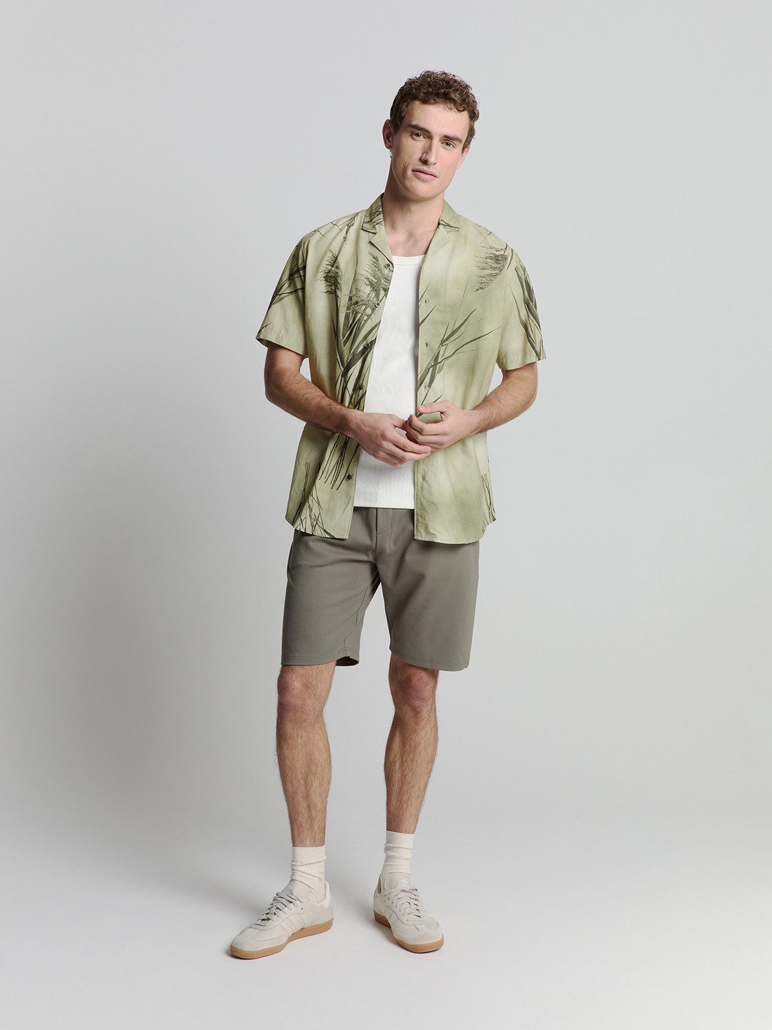 NO EXCESS Kurzarmhemd Shirt Short Sleeve Revers Collar Allover Printed Mint