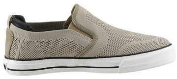 Mustang Shoes Slip-On Sneaker Freizeitschuh, Slipper, Halbschuh mit modischem Lochmuster