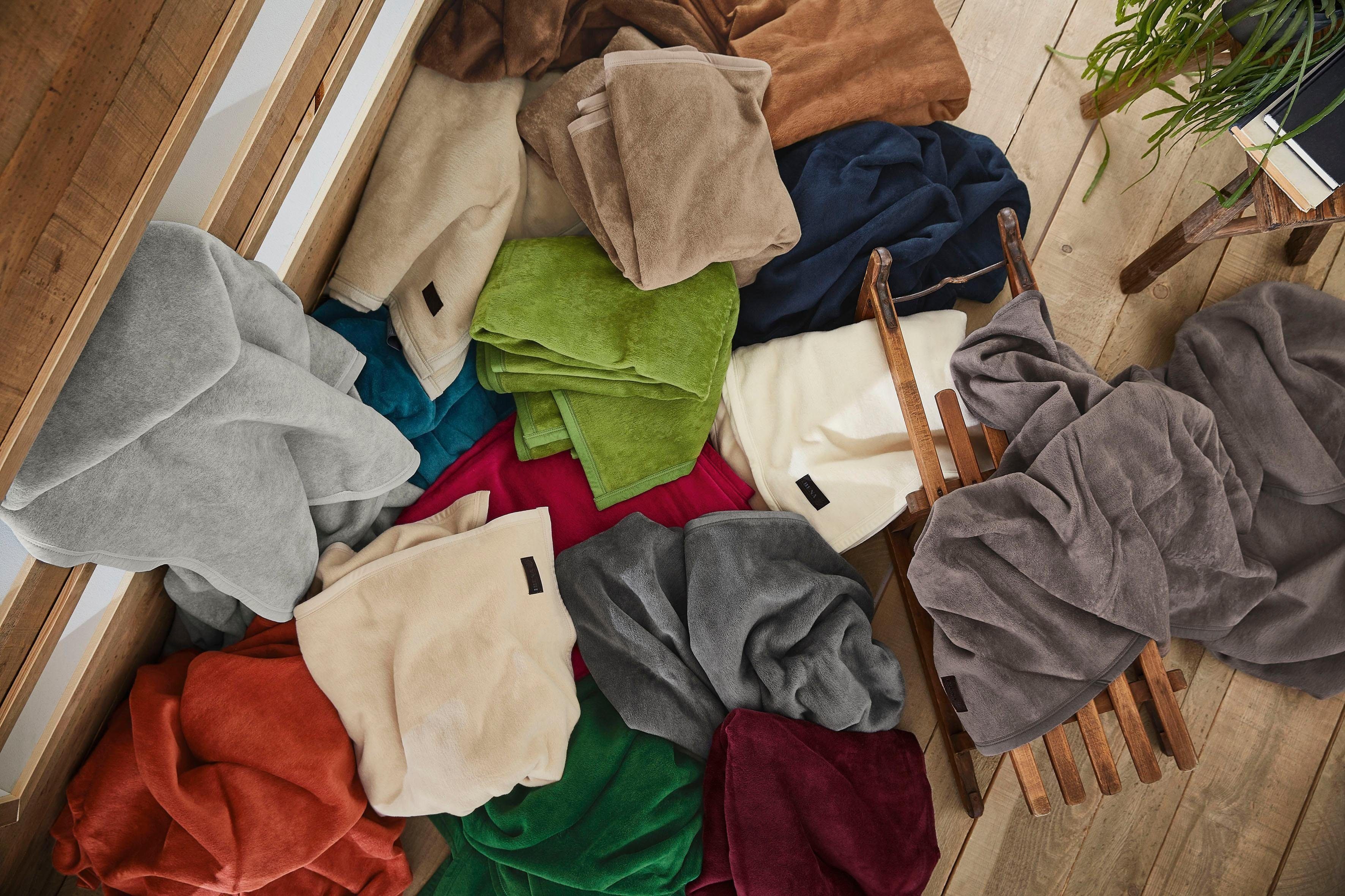 Wohndecke Berlin, IBENA, Hochwertige Konfektion mit Markenpatch, Kuscheldecke