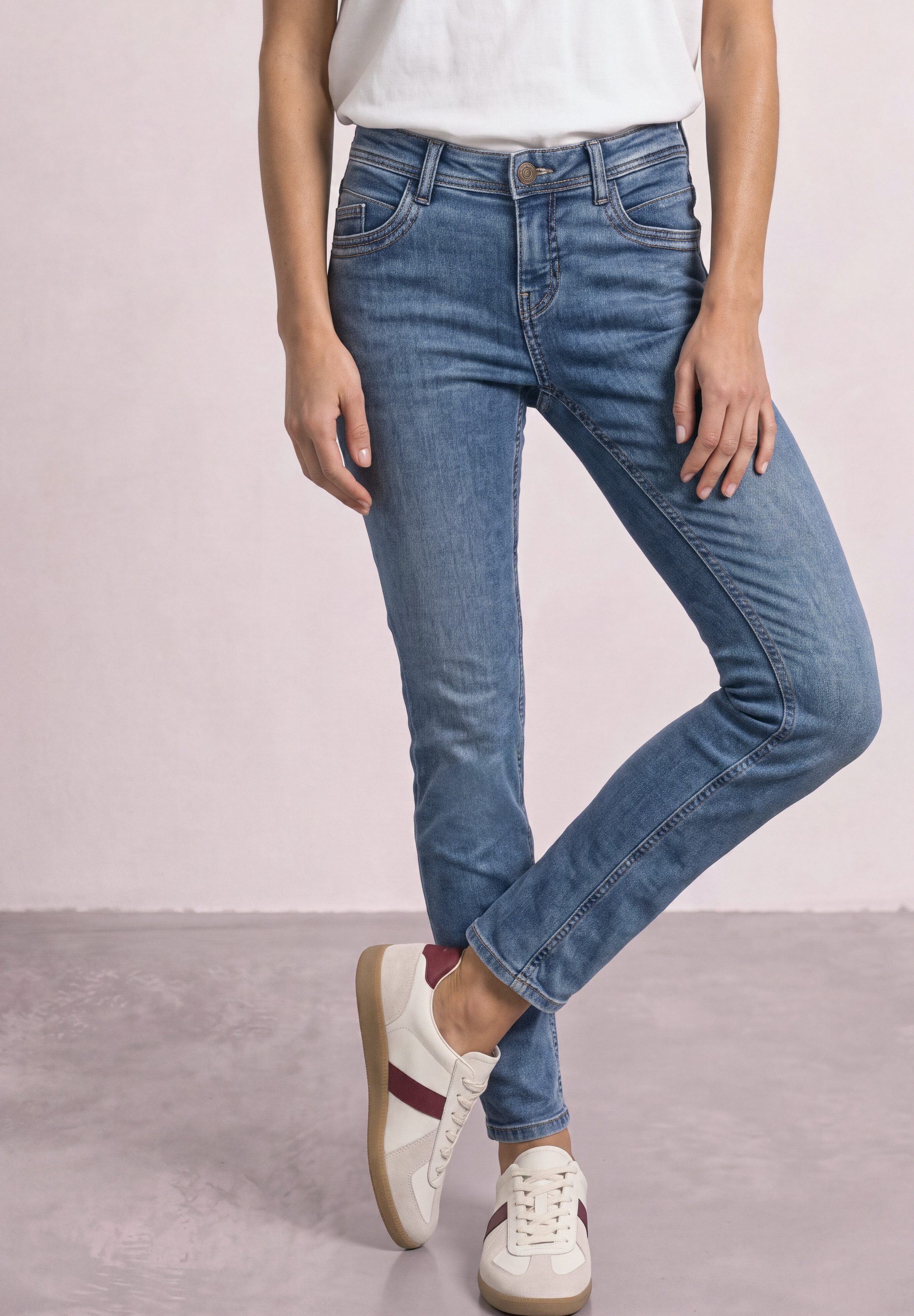 STREET ONE Comfort-fit-Jeans Middle Waist – Bild 2 von 5