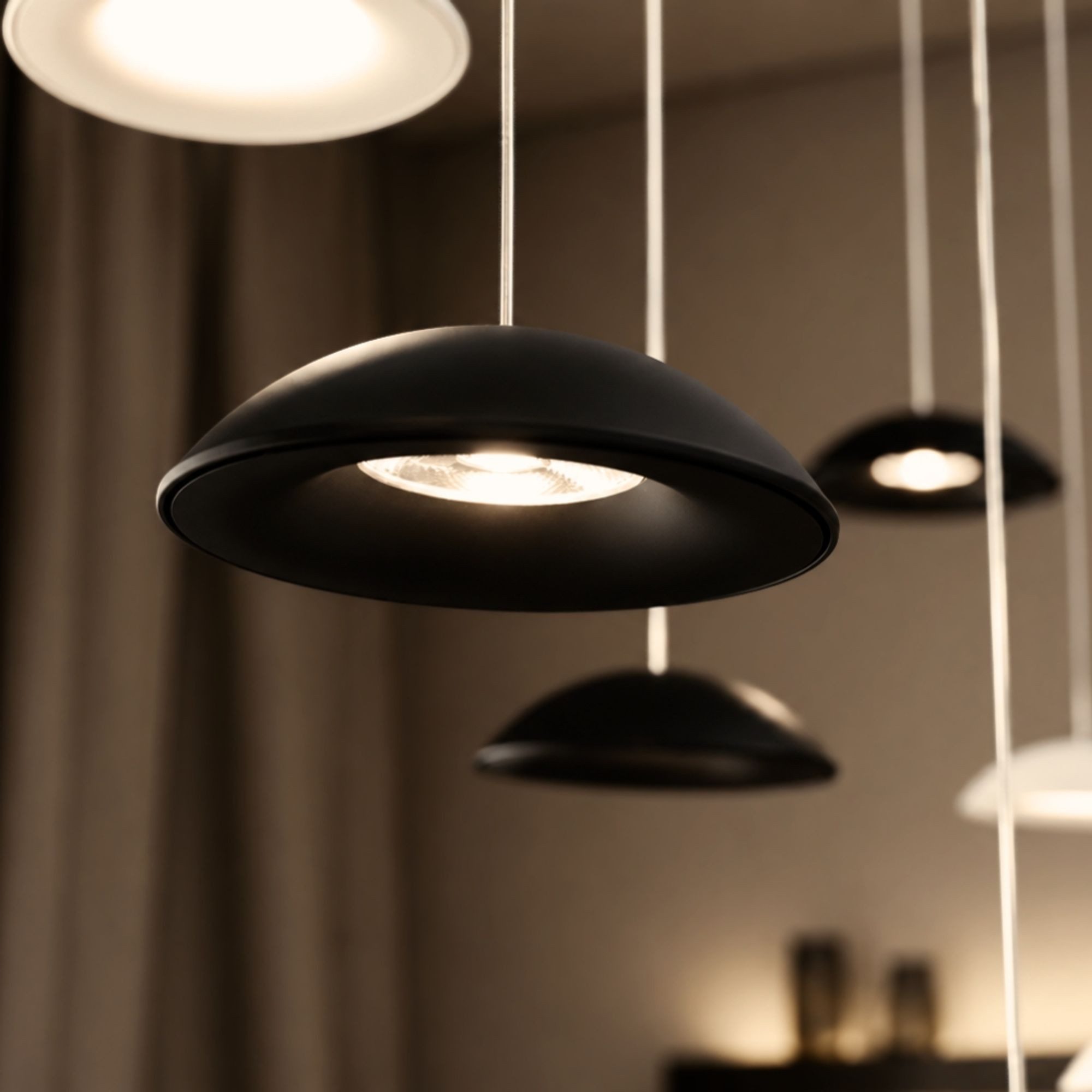 s.luce Pendelleuchte Santa Air Hängeleuchte Ø 11cm Dimmbar Schwarz, Extra Warmweiß