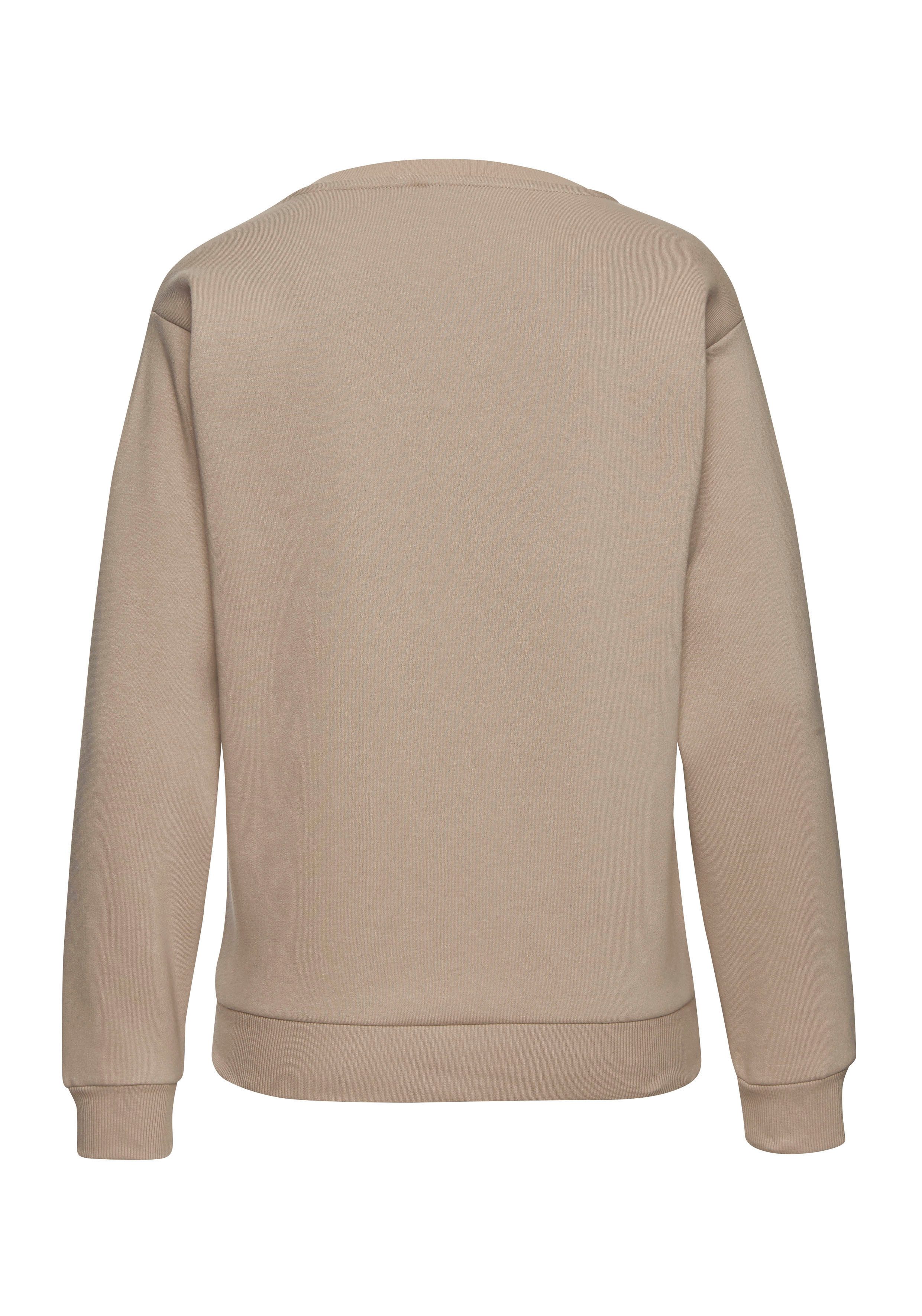 LASCANA Sweatshirt mit Herz-Leo-Druck, Loungewear