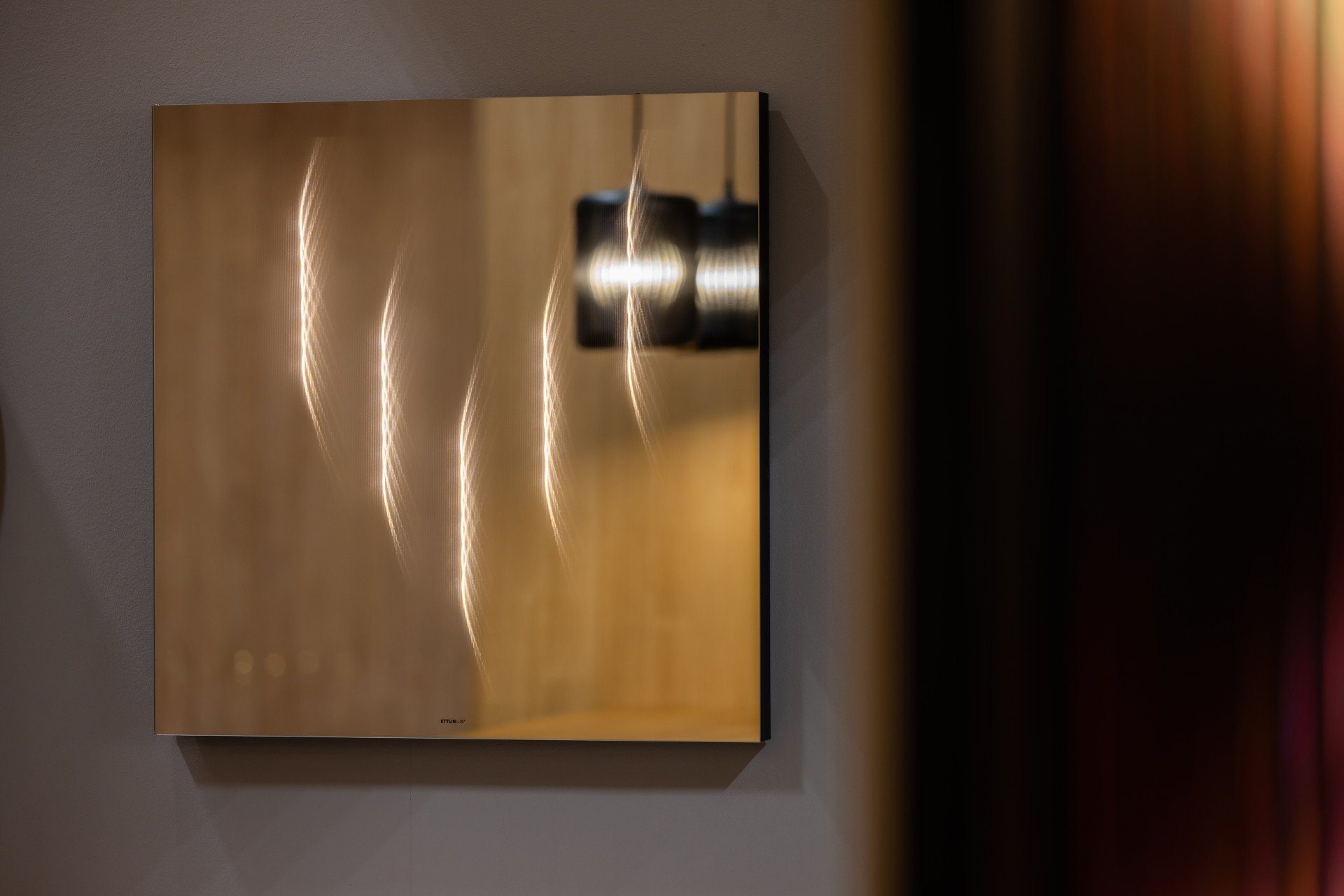 Wandspiegel ETTLINLUX Mirror mit Wandspiegel dekorativer Beleuchtung Ambiloom® 750,