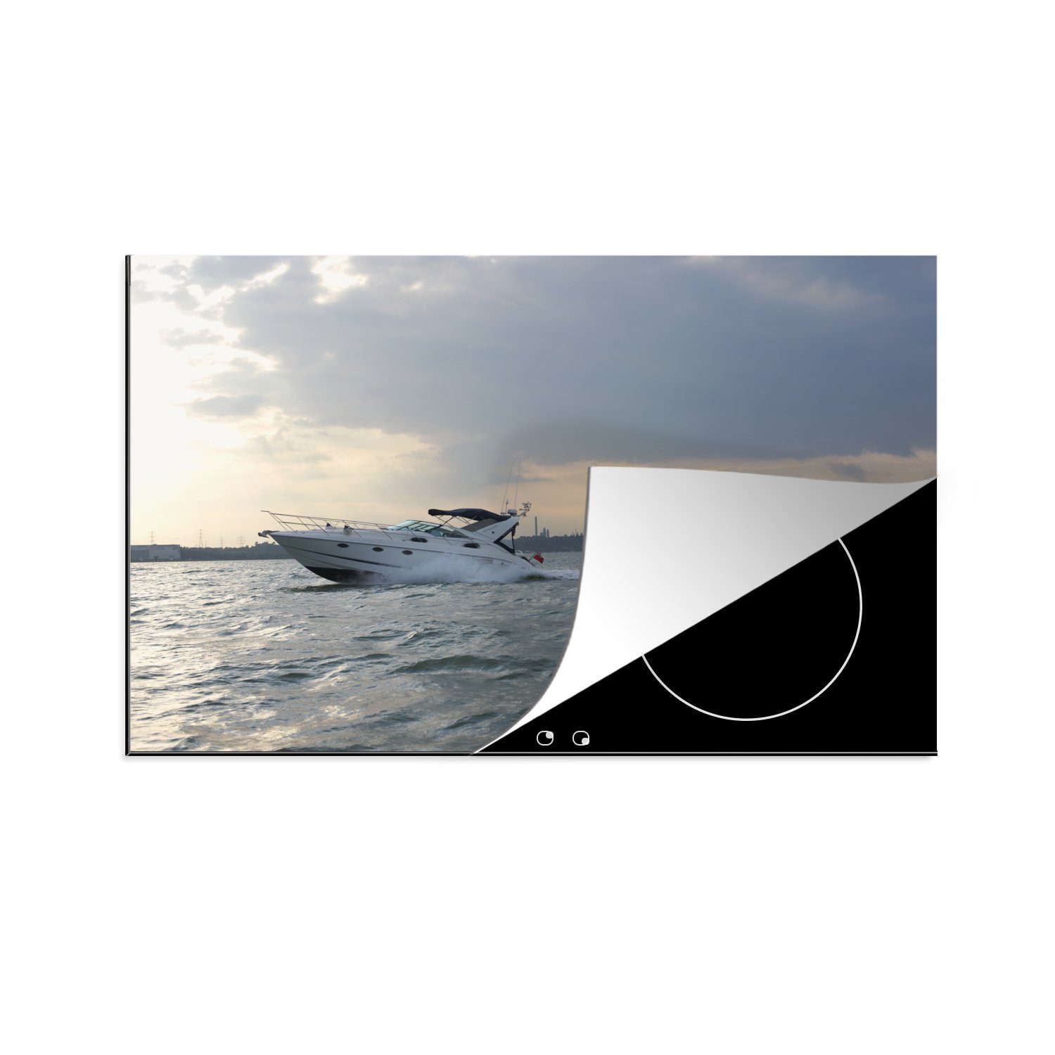 MuchoWow Herdblende-/Abdeckplatte Schnellboot auf dem Wasser, Vinyl, (1 tlg), 81x52 cm, Induktionskochfeld Schutz für die küche, Ceranfeldabdeckung