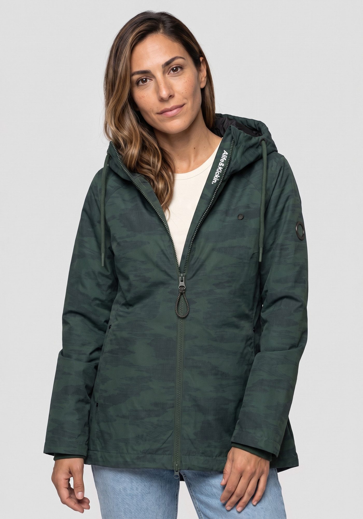 Alife & Kickin Outdoorjacke LILOUAKB aus Polyester, wasserabweisend, normale Passform, mit Reißverschluss