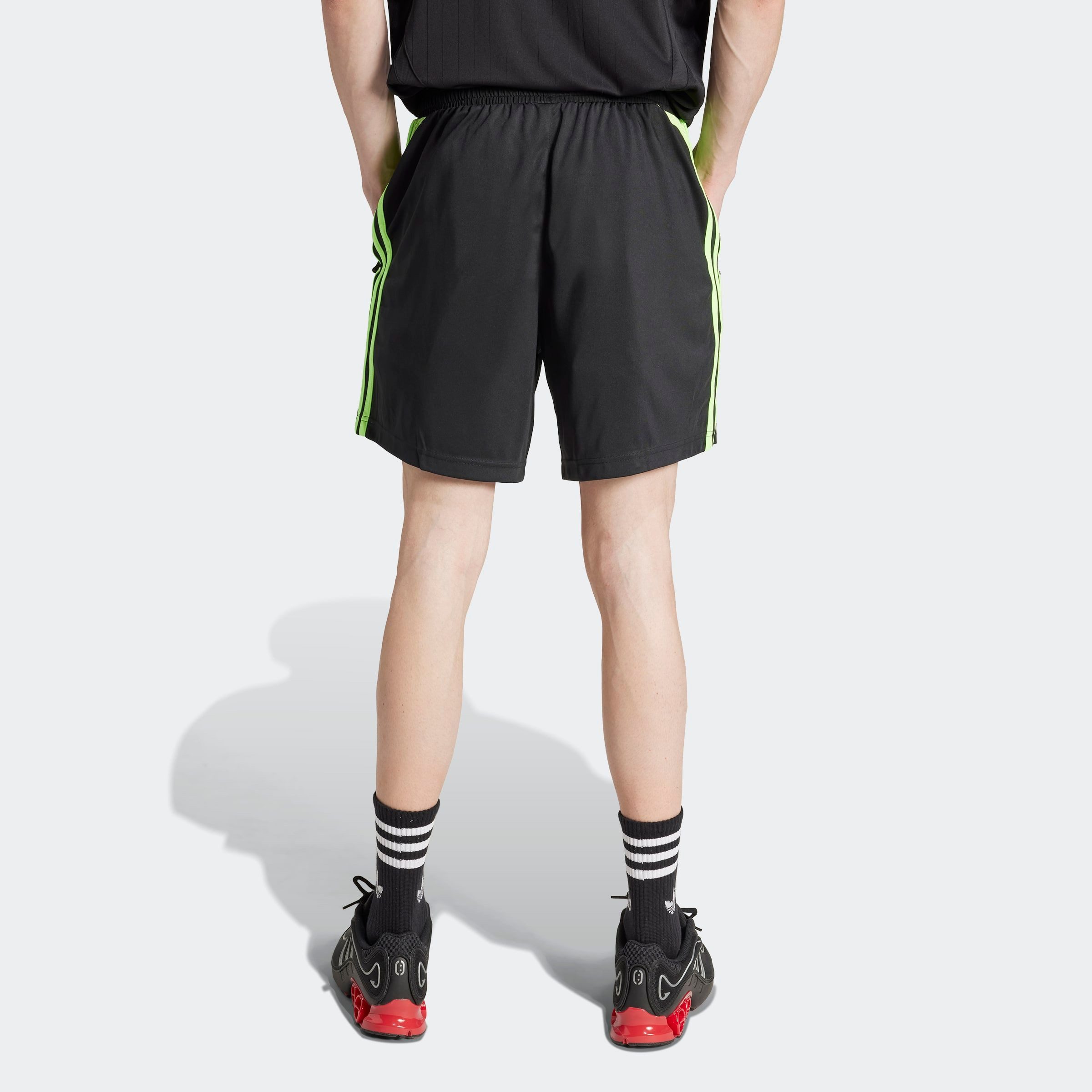 adidas Originals Shorts TEAMGEIST SHO (1-tlg) aus weichem Doppelstrick, Obe günstig online kaufen