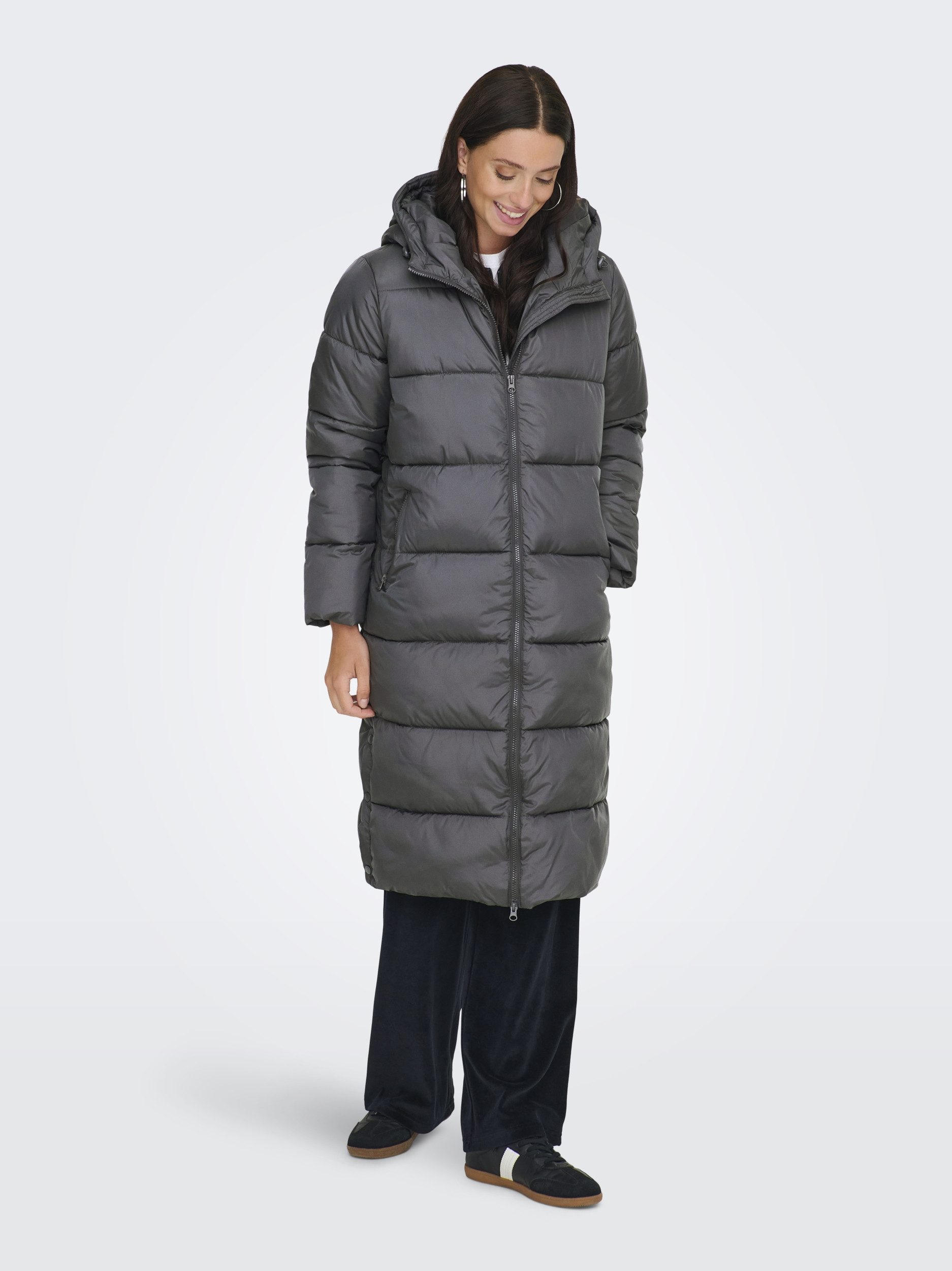 ONLY Maxikleid ONLMONTANA LIFE PUFFER JACKET NOOS