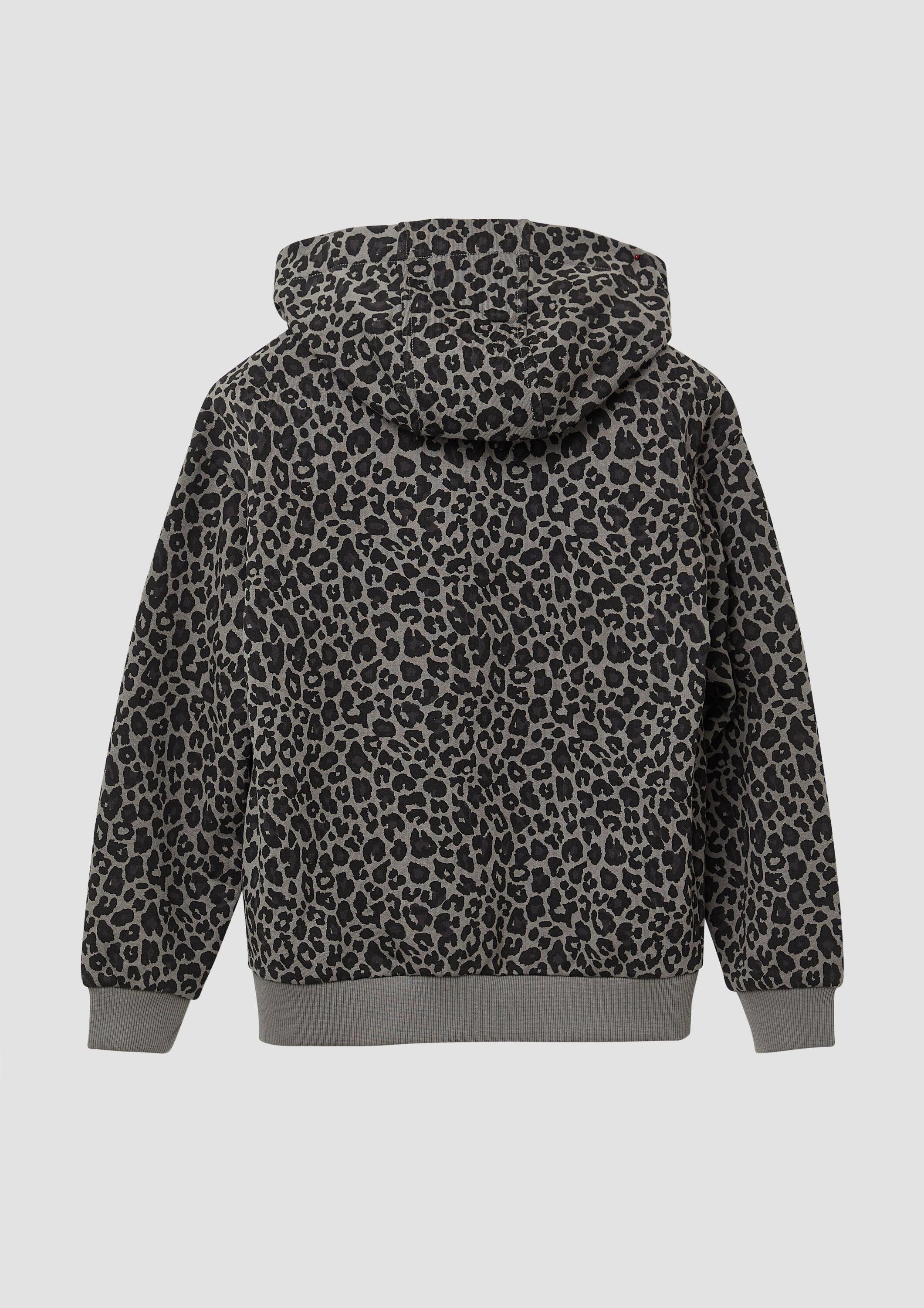 s.Oliver Sweatshirt Sweatshirt Kapuzensweatshirt mit Leo-Print – Bild 2 von 4