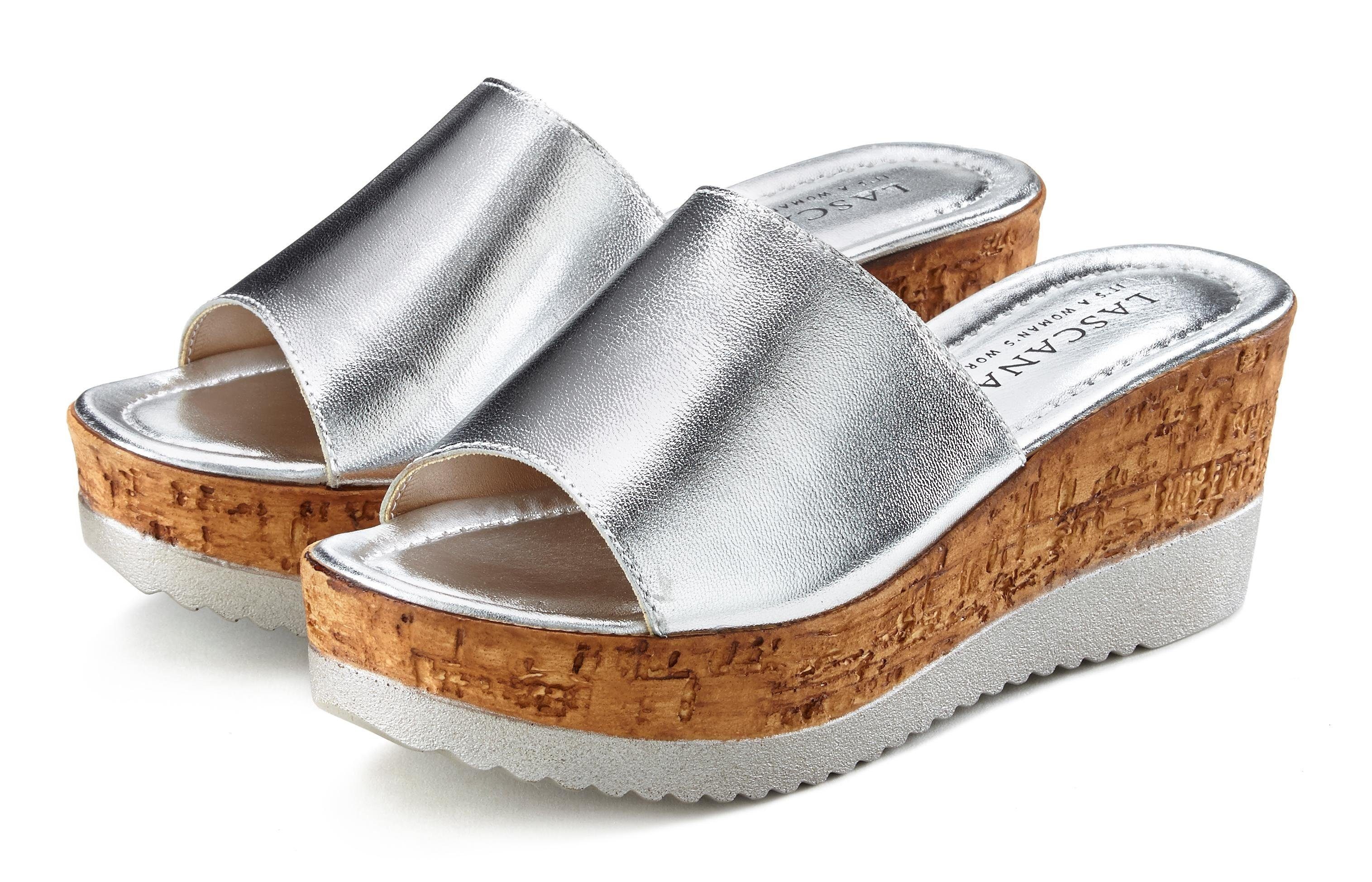 LASCANA Sommerschuh, Pantolette Mule, Sandale, offener Schuh aus Leder mit Keilabsatz
