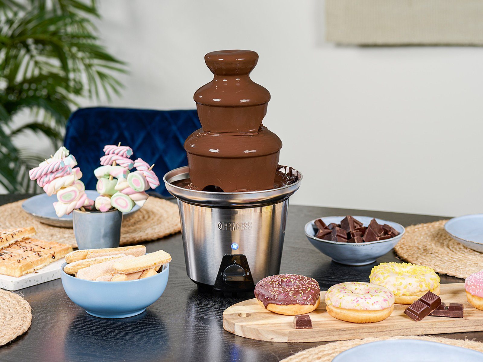 PRINCESS Schokoladenbrunnen, Schoko-Fondue groß Party-Brunnen mit Fließ & Schmelz-Funktion 3 Ebenen