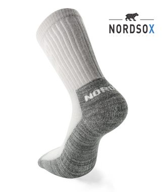 NORDSOX Wandersocken Premium Merino Wolle Premium für Damen & Herren (1-Paar) Klimaregulierend & sehr weich & atmungsaktiv