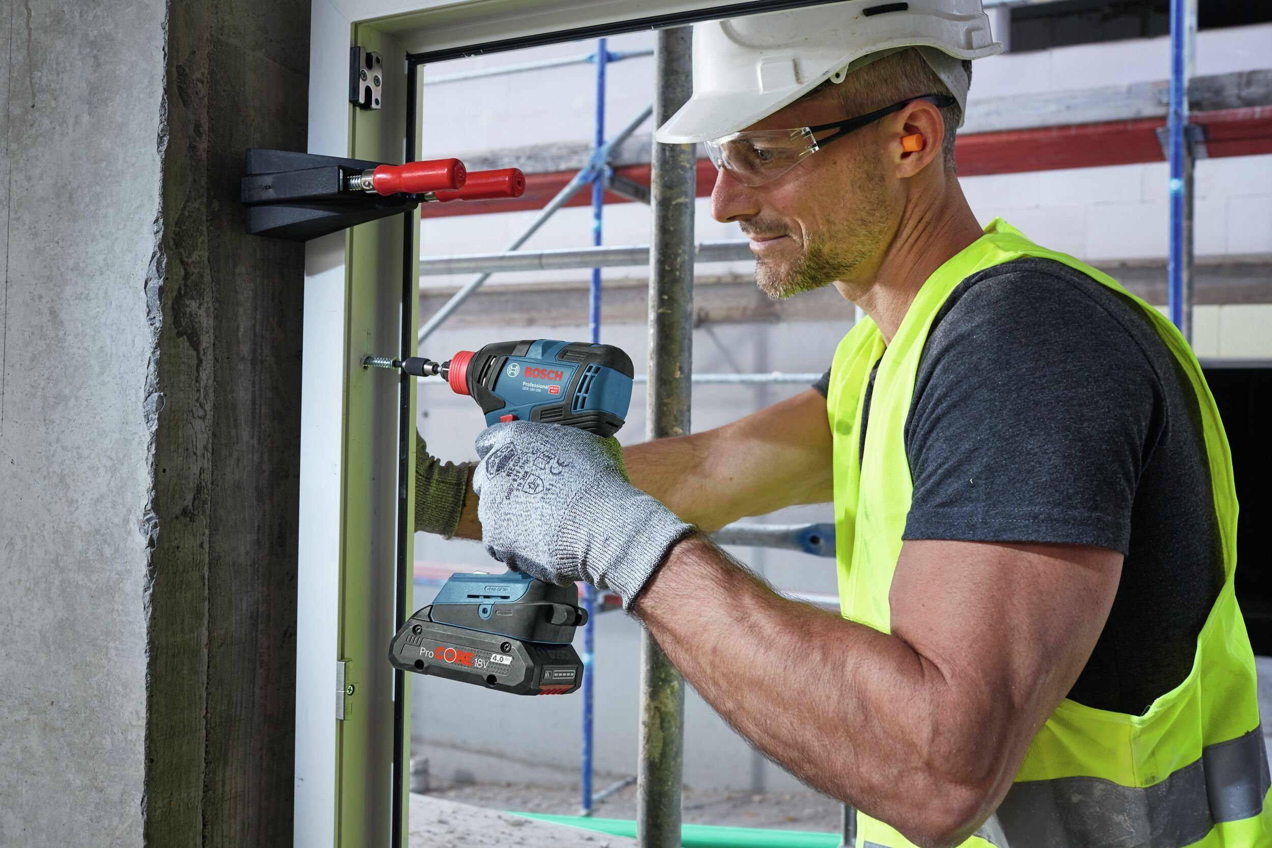Bosch Professional Akku-Schlagschrauber GDX 18V-200, 3400 U/min, 200 Nm, Drehschlagschrauber Ohne Akku - im Karton