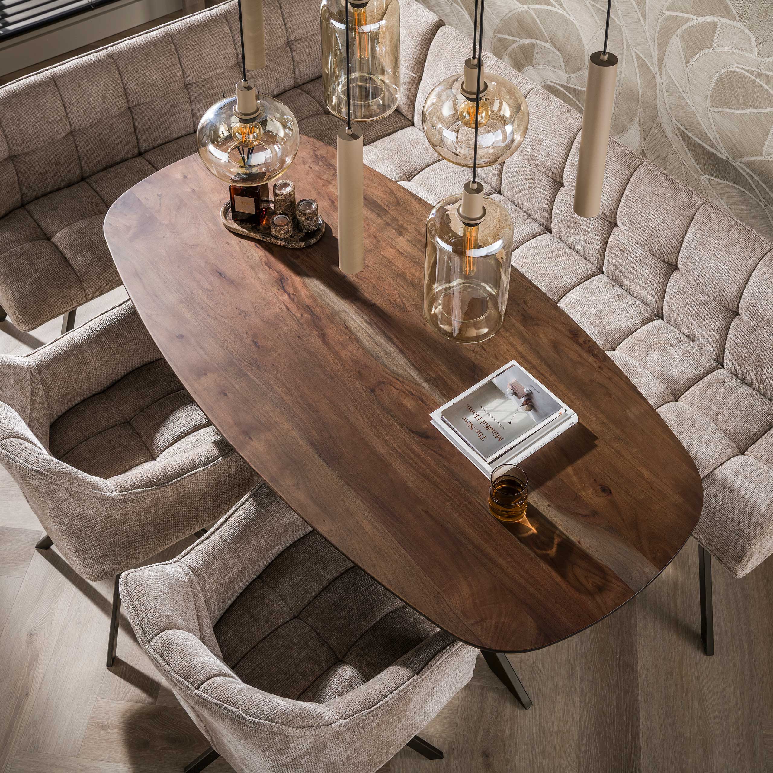 LEVEN Lifestyle Esstisch Esszimmertisch ESCANDI dänisch oval Akazie massiv braun, in 3 Größe erhältlich: 150 cm, 180 cm und 215 cm