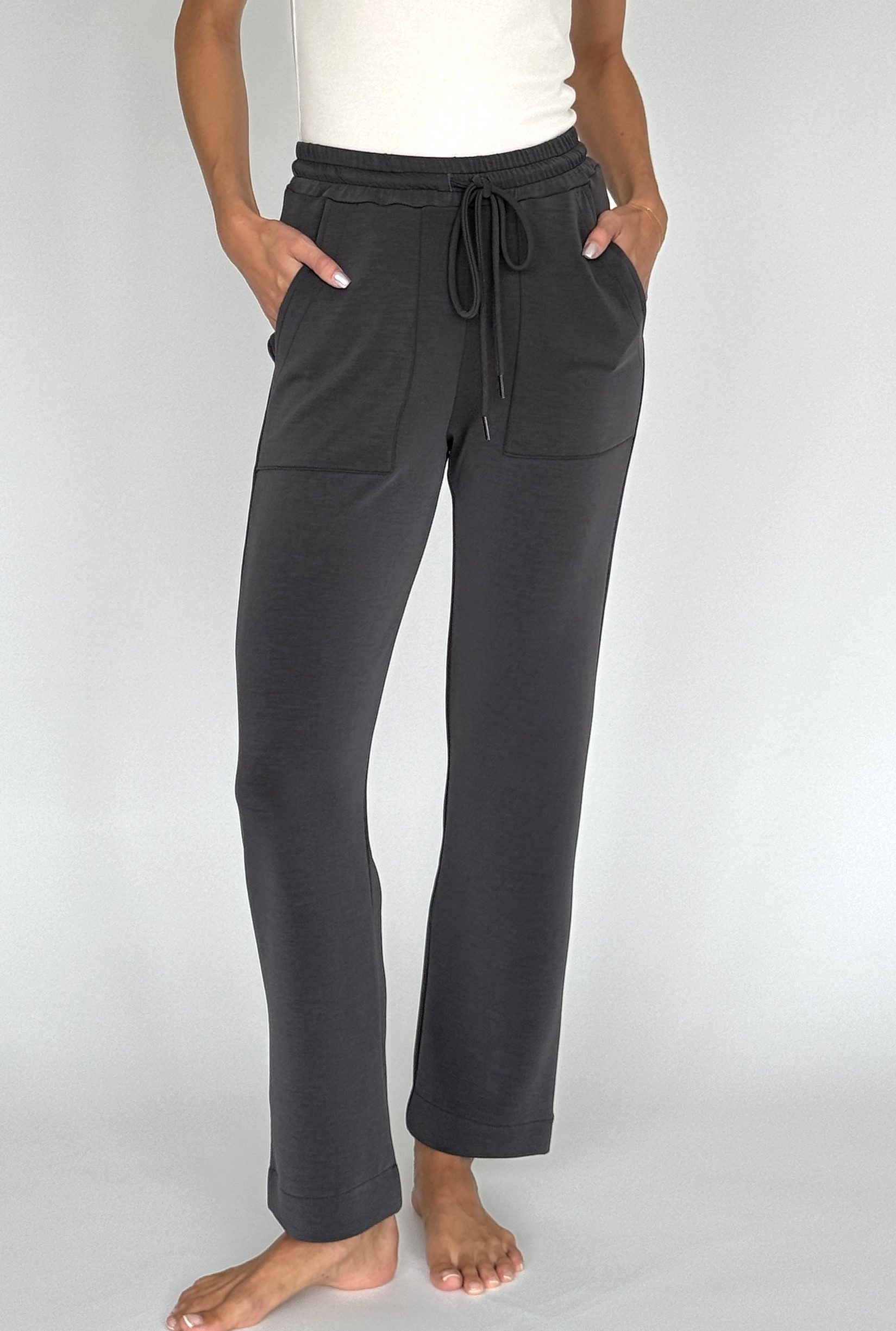 Zuckerwatte Sweatpants schmal geschnitten aus weicher Modalmischung mit Elasthan