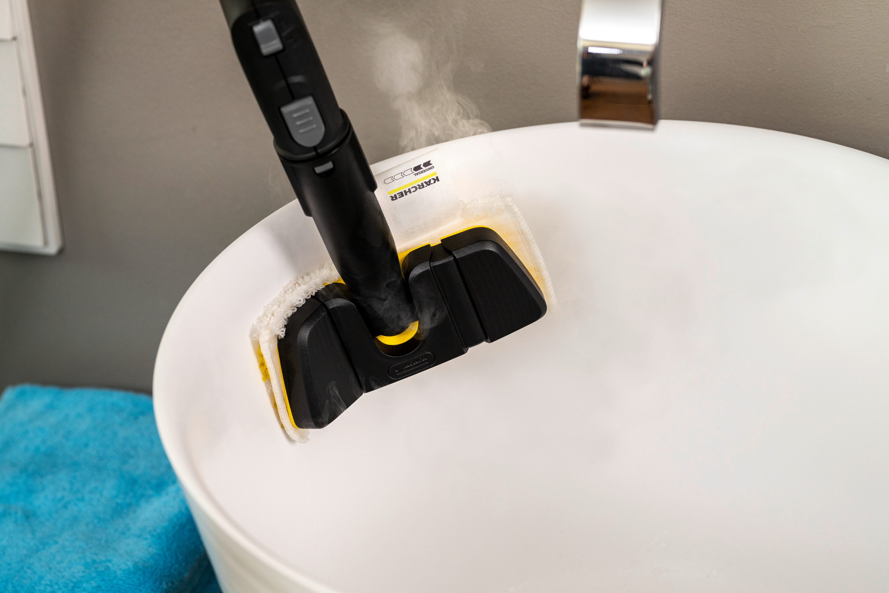 KÄRCHER Wischdüse Flexibles Handdüsenset, Zubehör für Dampfreiniger, hochwertiges Feinstfasertuch für hartnäckige Verschmutzungen