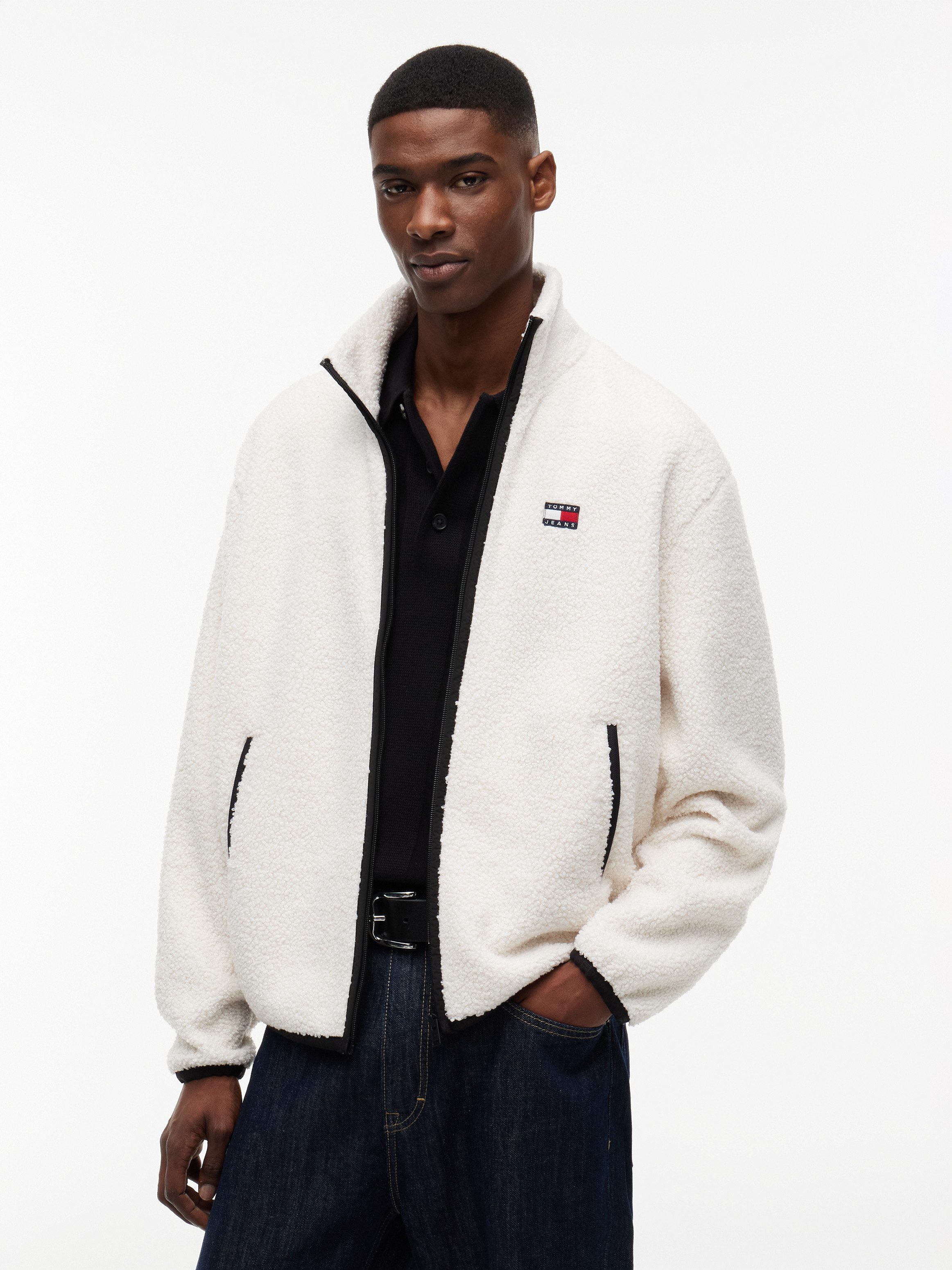Tommy Jeans Fleecejacke TJM BADGE TEDDY Stehkragen, Teddyfleece, relaxed fit