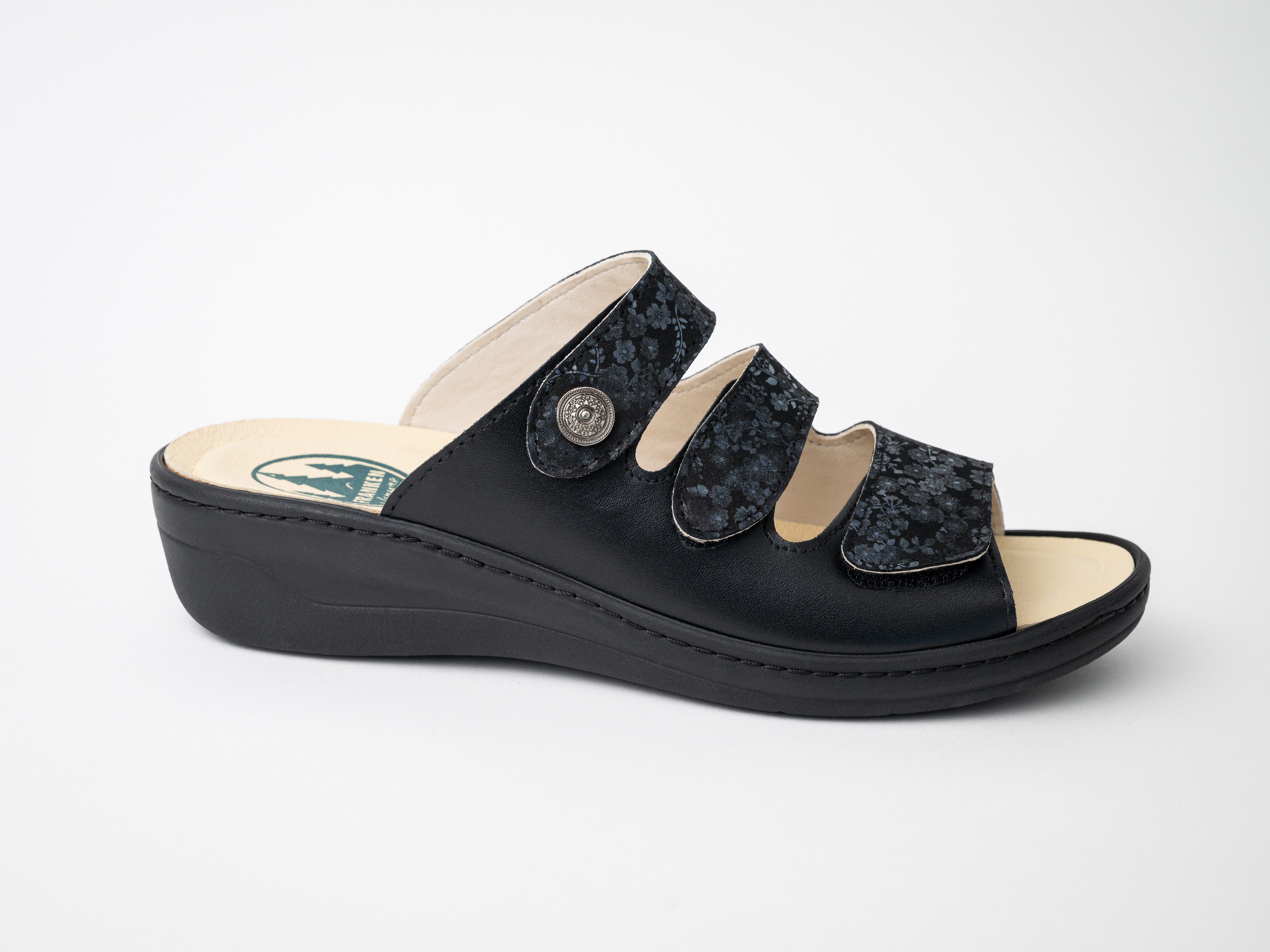 Franken-Schuhe Art. 3030-B4 Farbe: "black flower" Damen Pantolette (mit loser Einlage, Korfußbett mit Lederdecksohle & Weichtritt, Comoforweite "H) "Made in Germany"