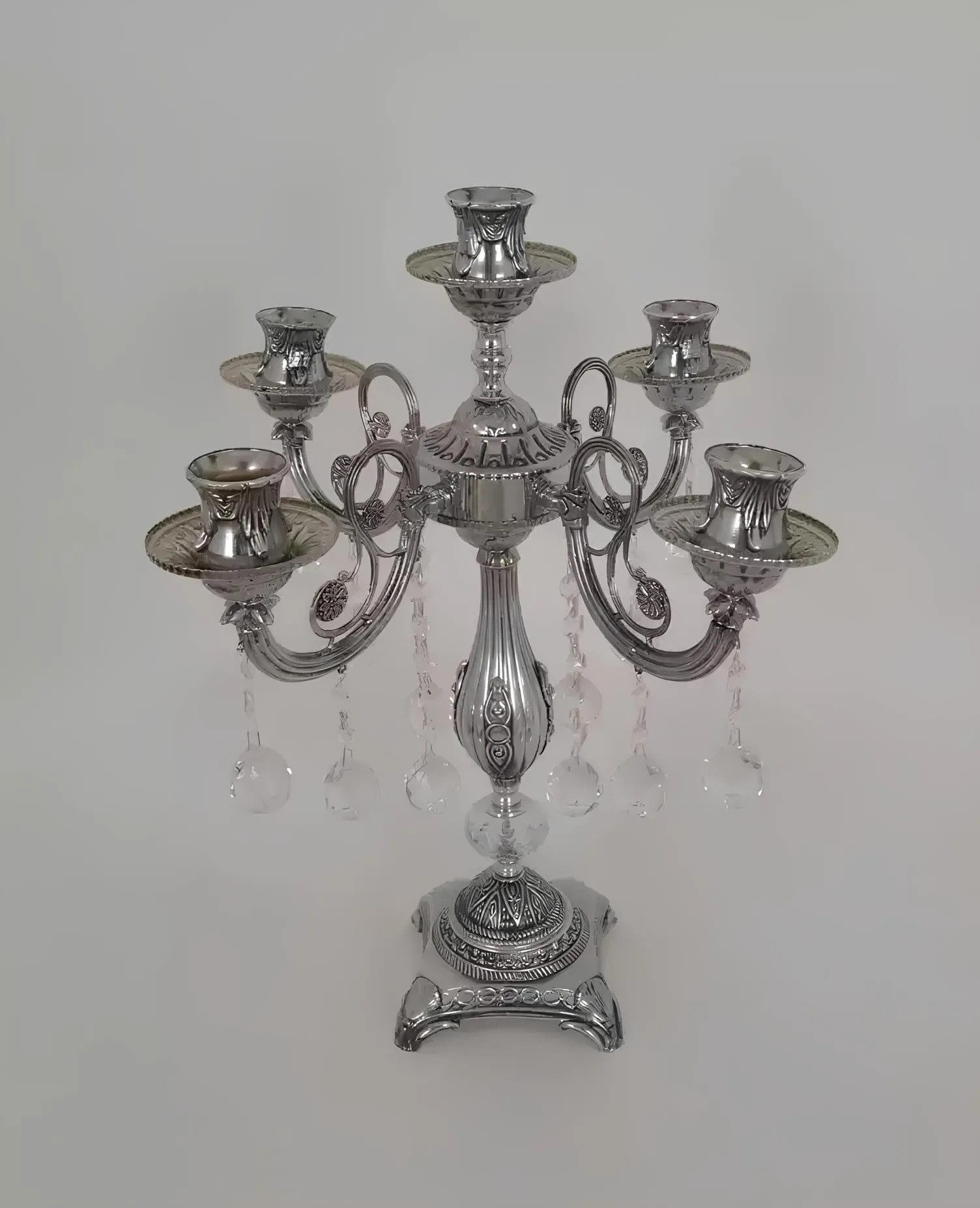 Xlmoebel Kerzenständer Eleganter Kerzenhalter aus Metall für stilvolle Akzente (Einzelstück, 1 St., Kerzenständer), Hergestellt in Europa