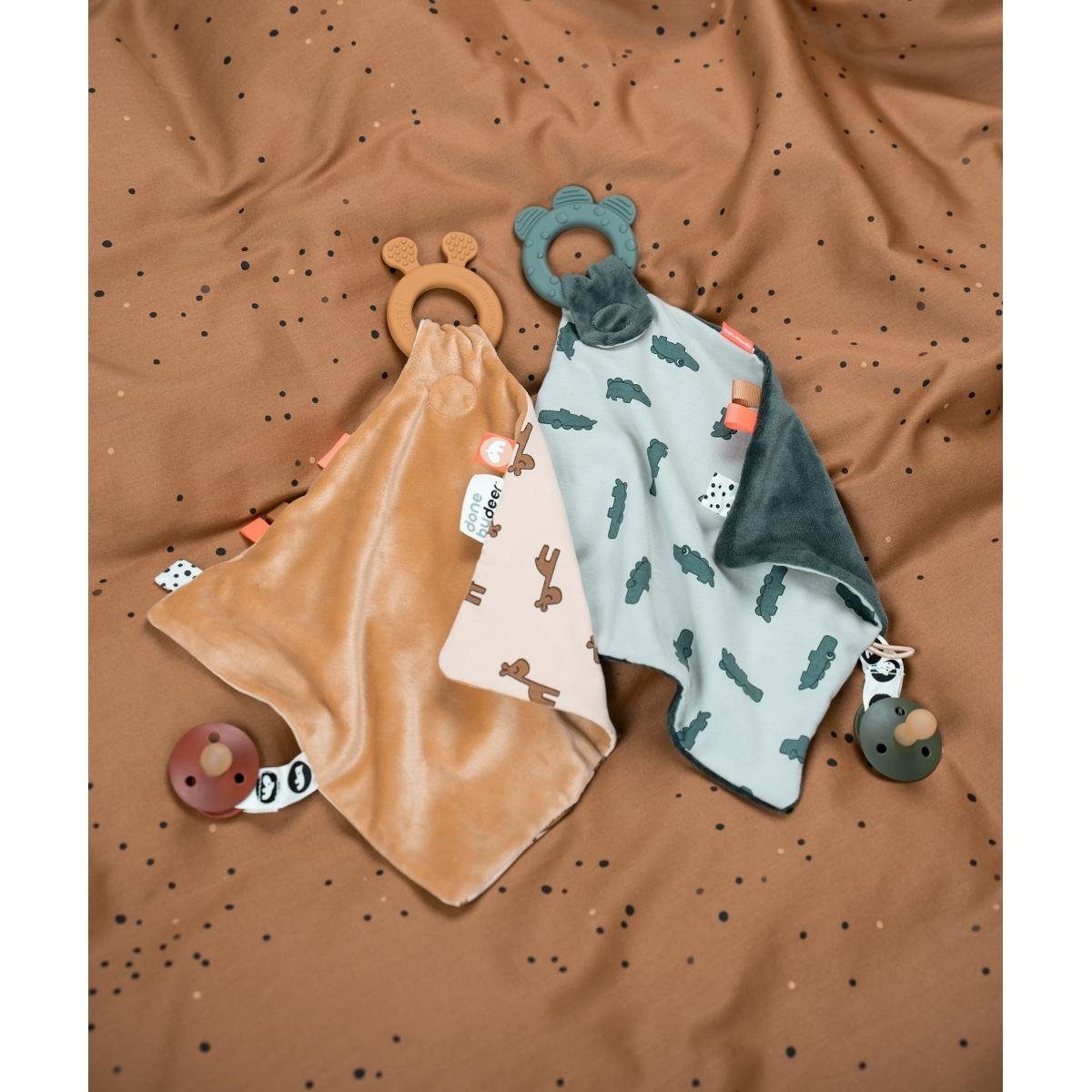 Done by Deer Schmusetuch Schmusetuch Croco Green Beißring Kuscheltuch