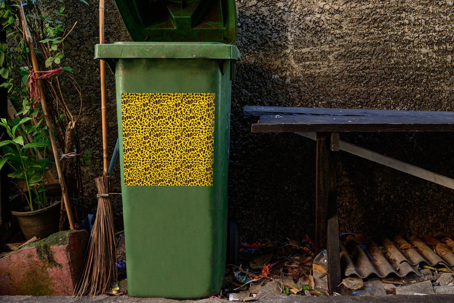 Container, Abfalbehälter Mülltonne, Sticker, MuchoWow (1 - Tiermuster Tiger Wandsticker Gelb - Mülleimer-aufkleber, St),