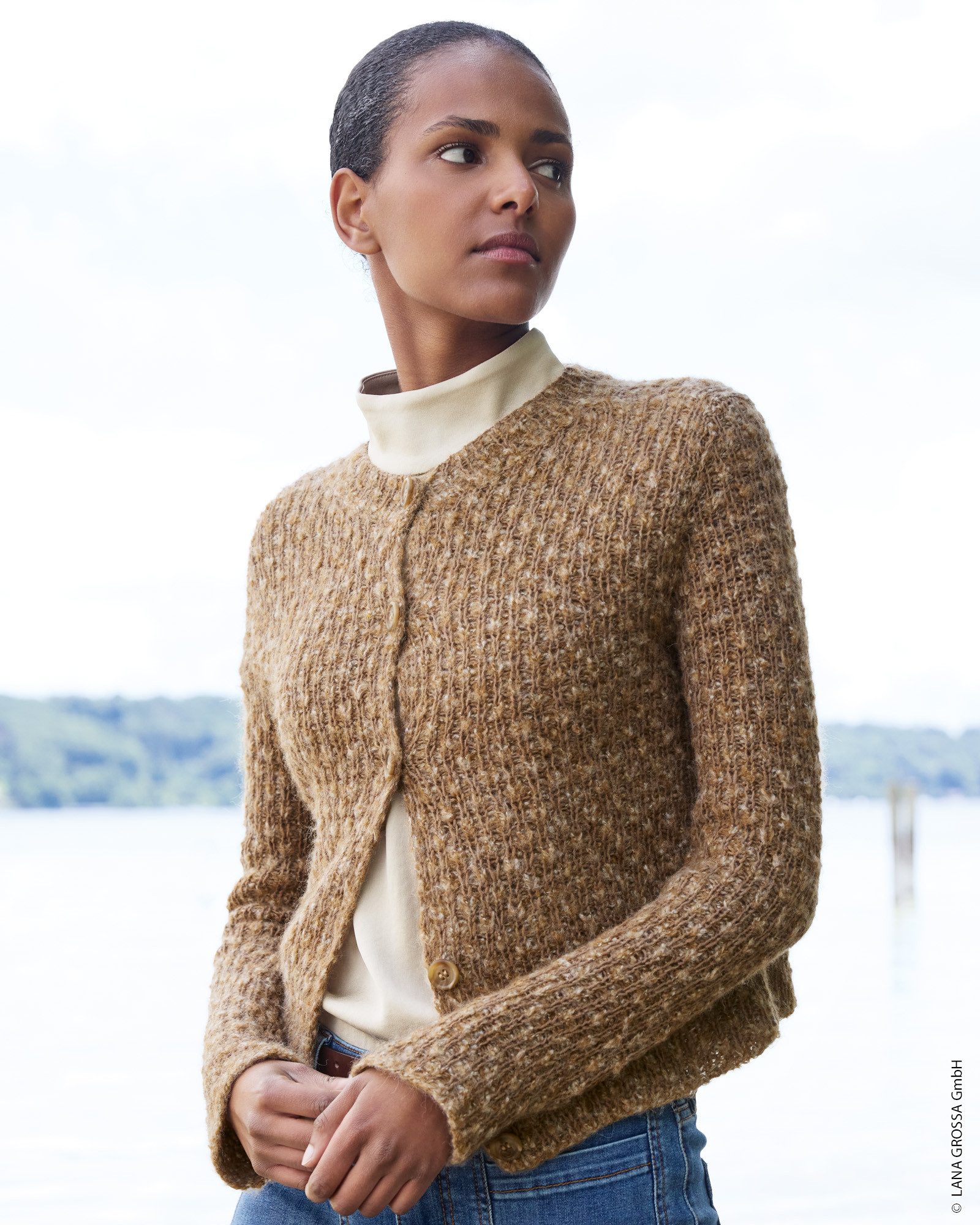 LANA GROSSA MILANO (NERA) Flauschiges Strickgarn mit elegantem Melange-Effekt Häkelwolle, 140 m (Weiches, gebürstetes Garn aus einer Mischung aus Baby-Alpaka un – Bild 4 von 5