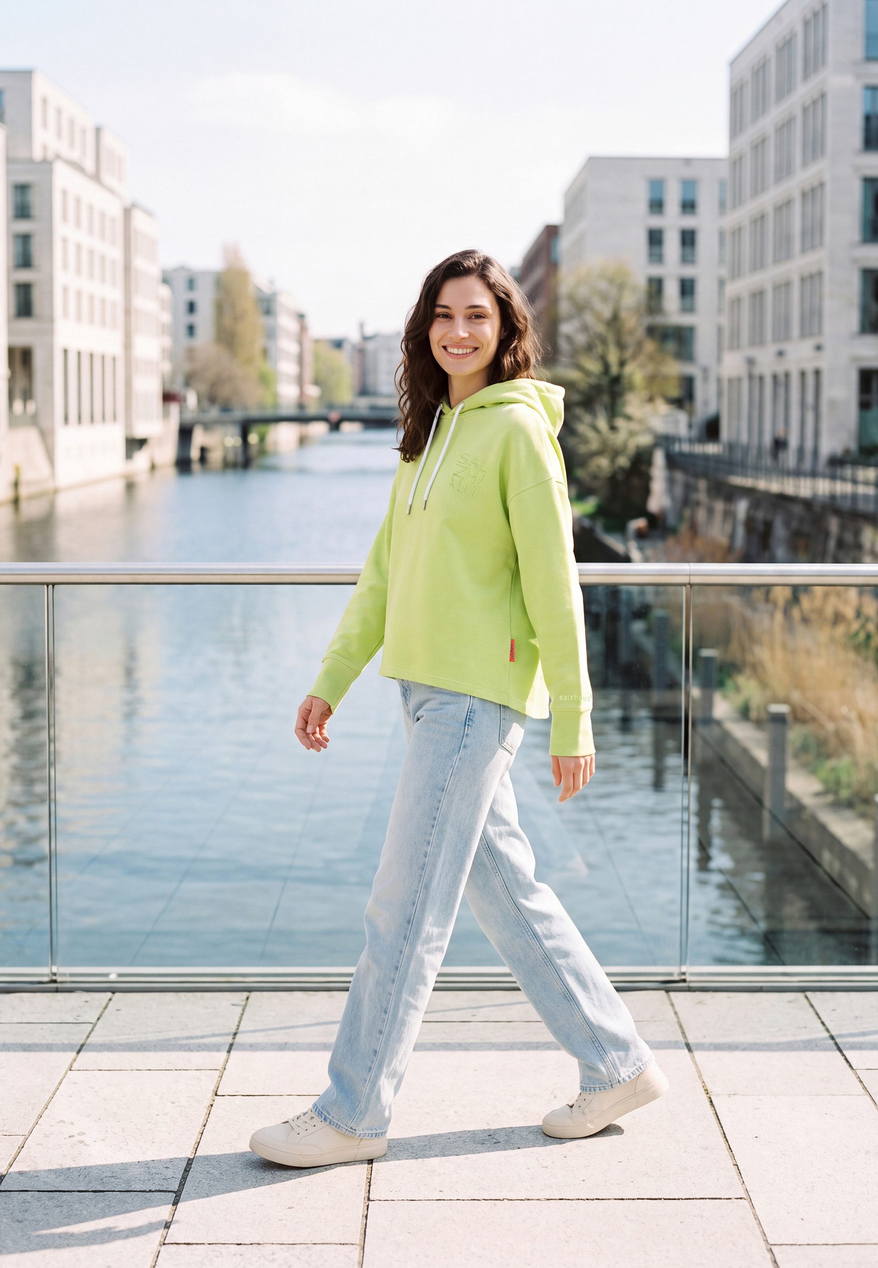 salzhaut Hoodie DRAAT Damen Oversized salzhaut Kapuzenpullover – bequemer Fit und nordisch klares Design