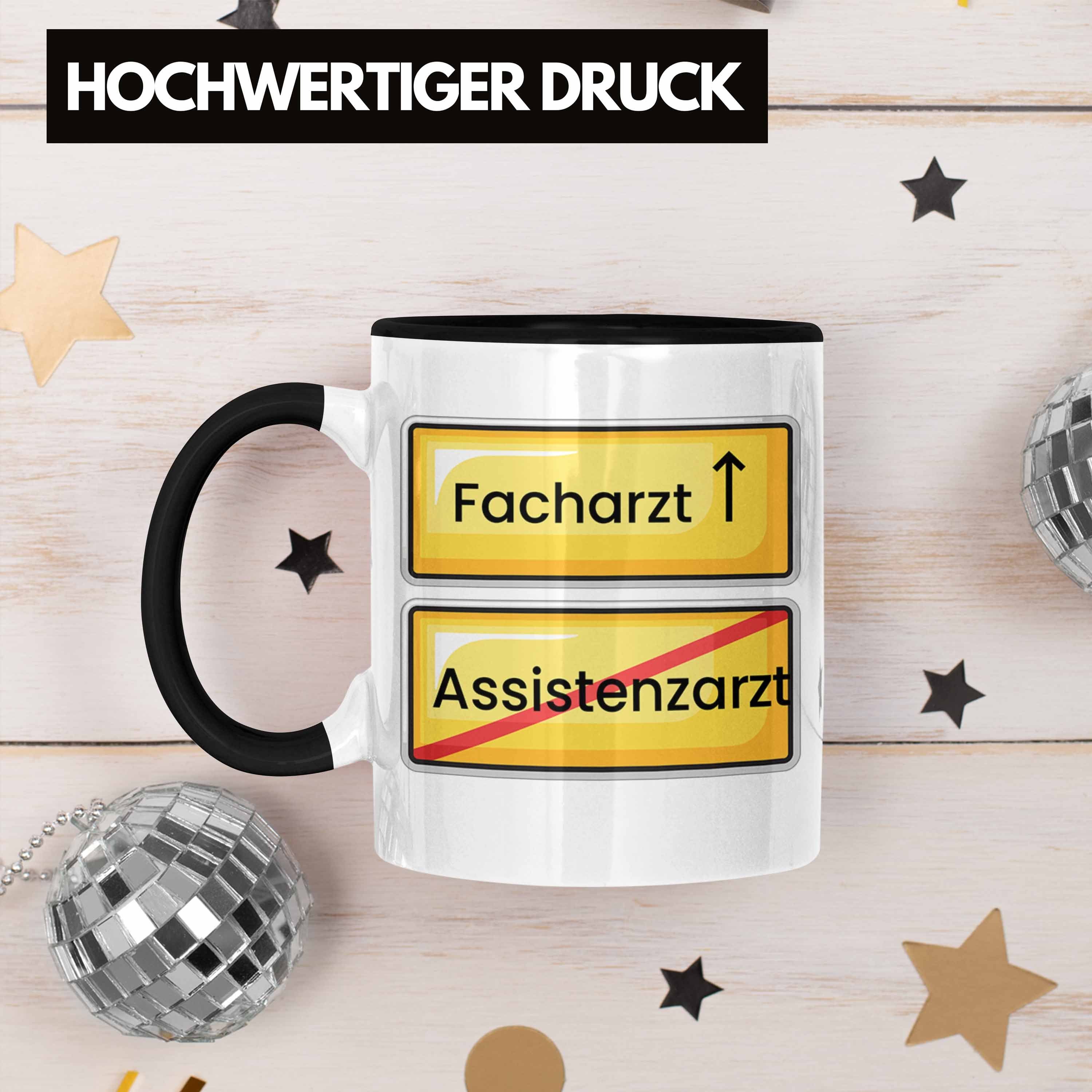 Trendation Tasse Endlich Facharzt Schwarz Geschenk Bestanden Prüfung Assistenzarzt Kaffee Tasse