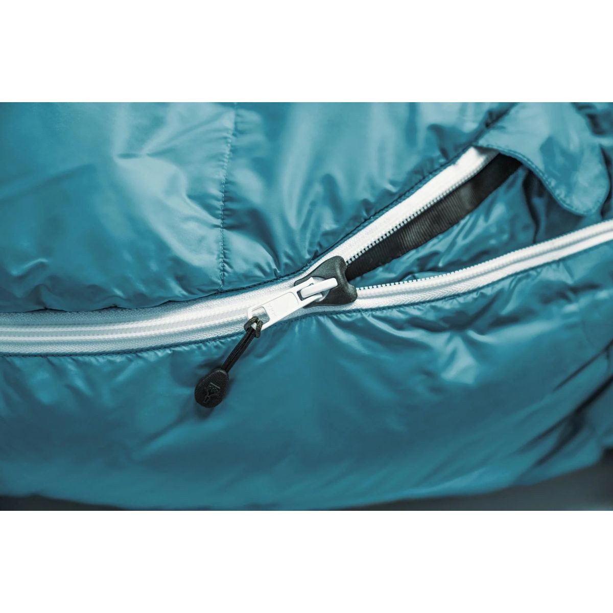 Grüezi bag Daunenschlafsack Downwool Subzero 2.0, Ideal für Outdoor-Abenteuer: Bietet optimale Wärme und