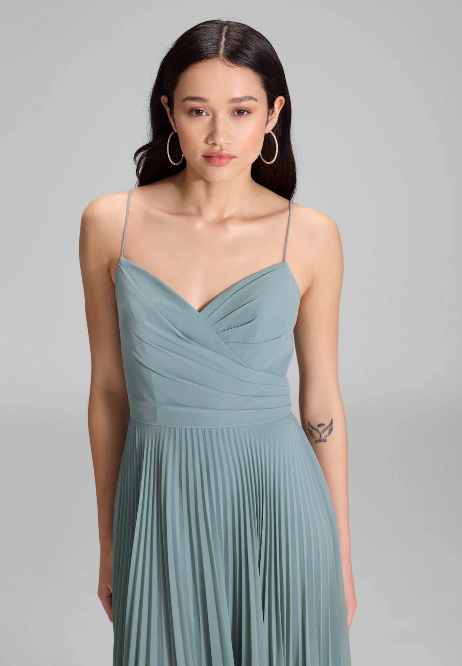Hey Kyla Abendkleid - Chiffonkleid mit Plisseerock Taillierter Schnitt mit fließendem Rockteil