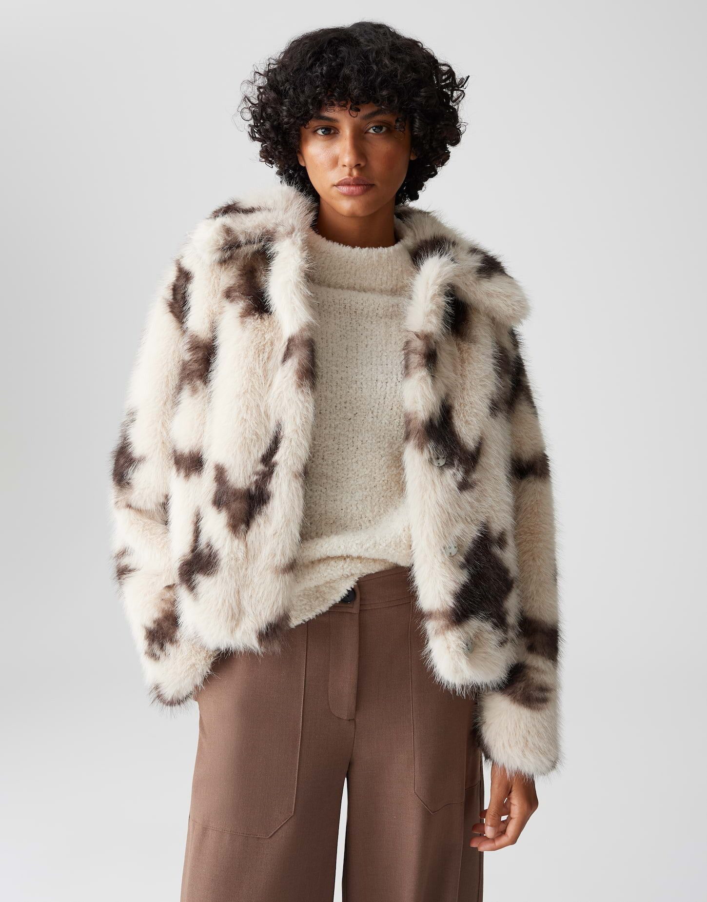 OPUS Winterjacke HAJORA verkürzt in Felloptik lockere Passform, weicher Gri günstig online kaufen