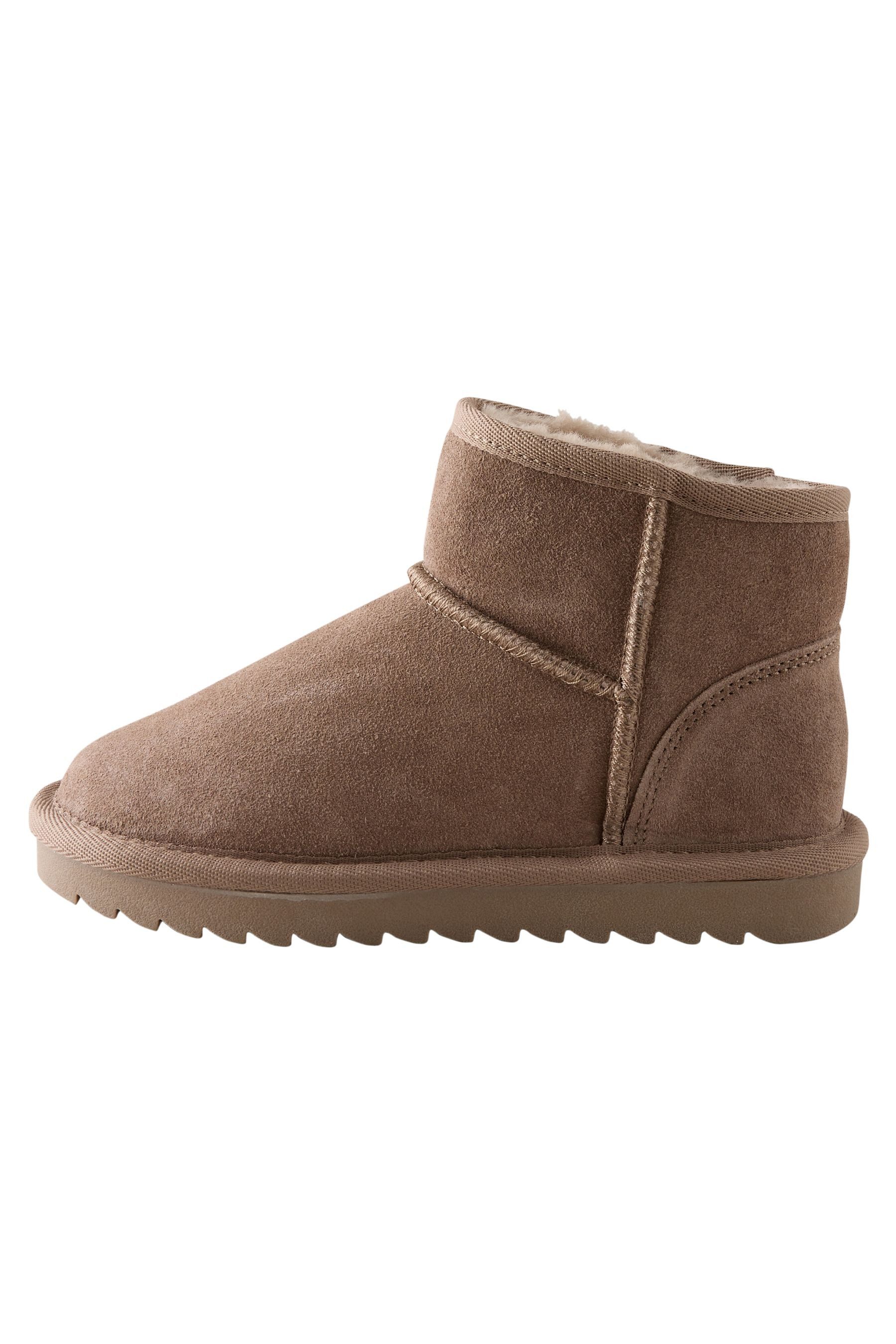 Next Schlupfstiefel aus Veloursleder, weite Passform Schlupfboots