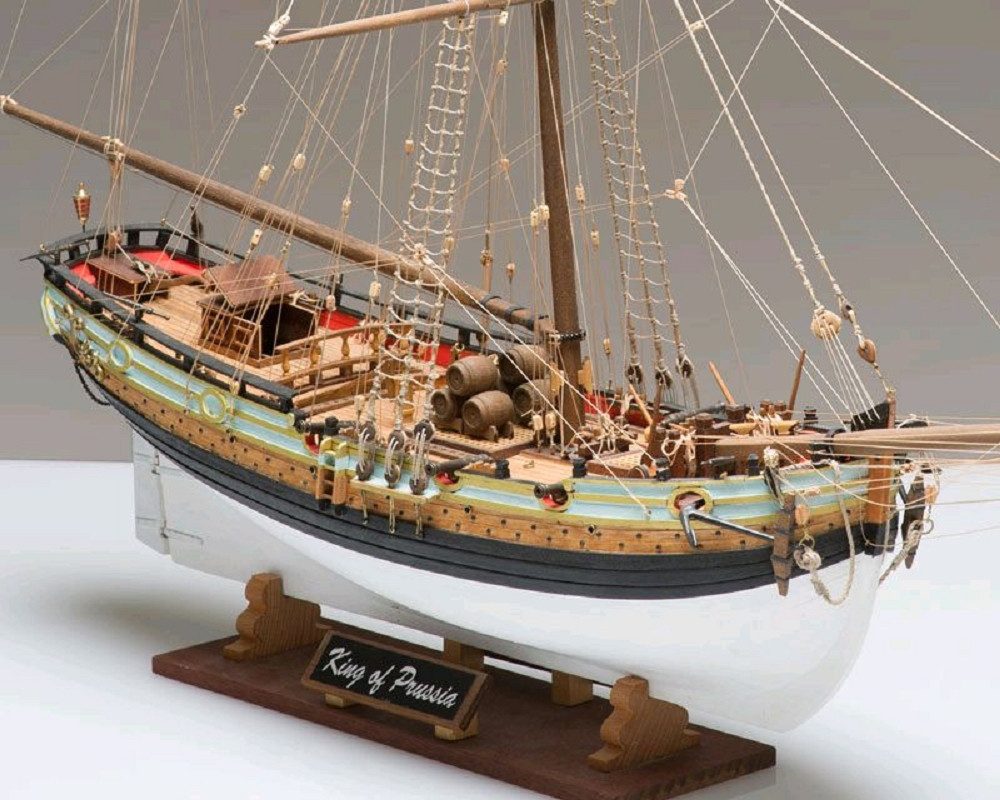 COREL Modellbausatz Corel Schiff King of Prussia Britisches Schmugglerschiff 1:42 Baukaste