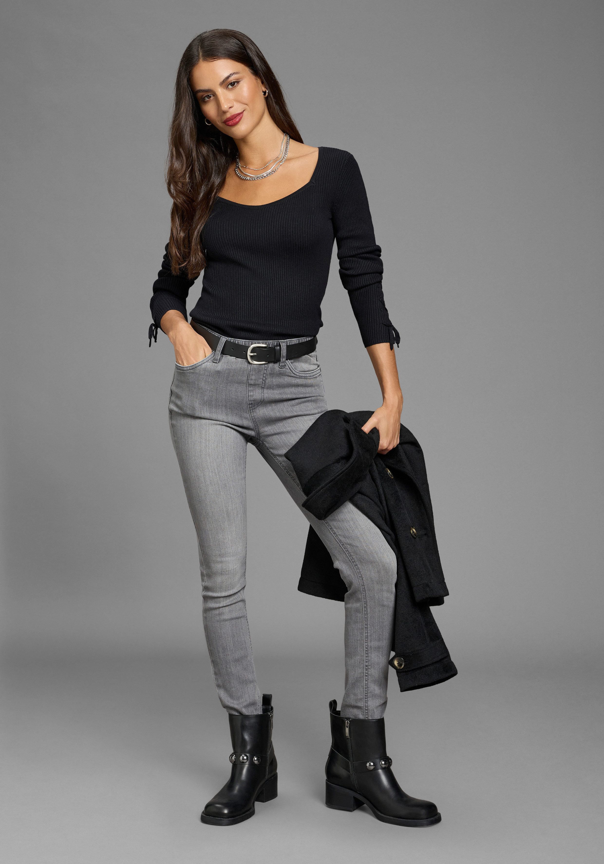 Zum Outfit 6
